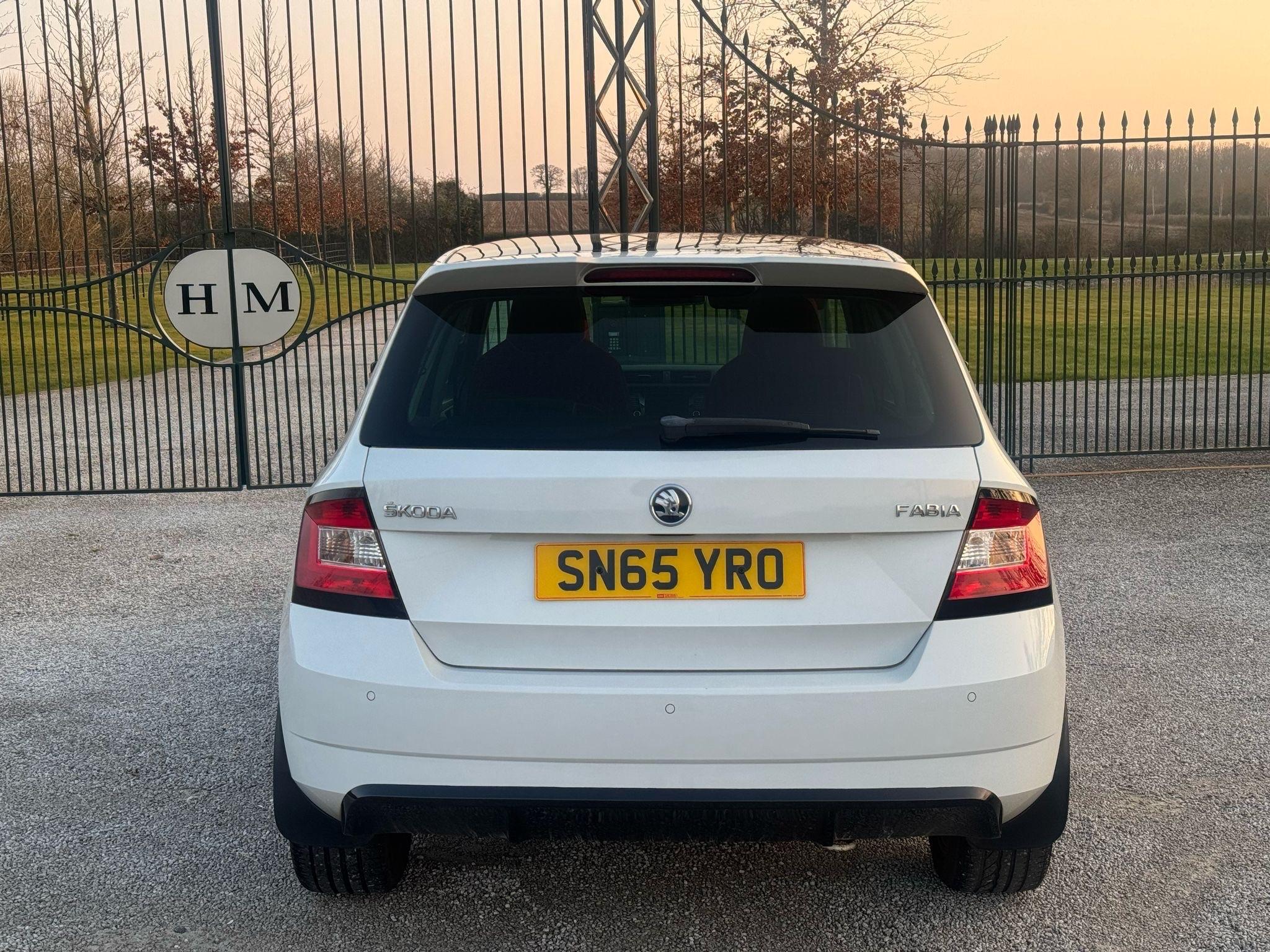 2015 Skoda Fabia image 3