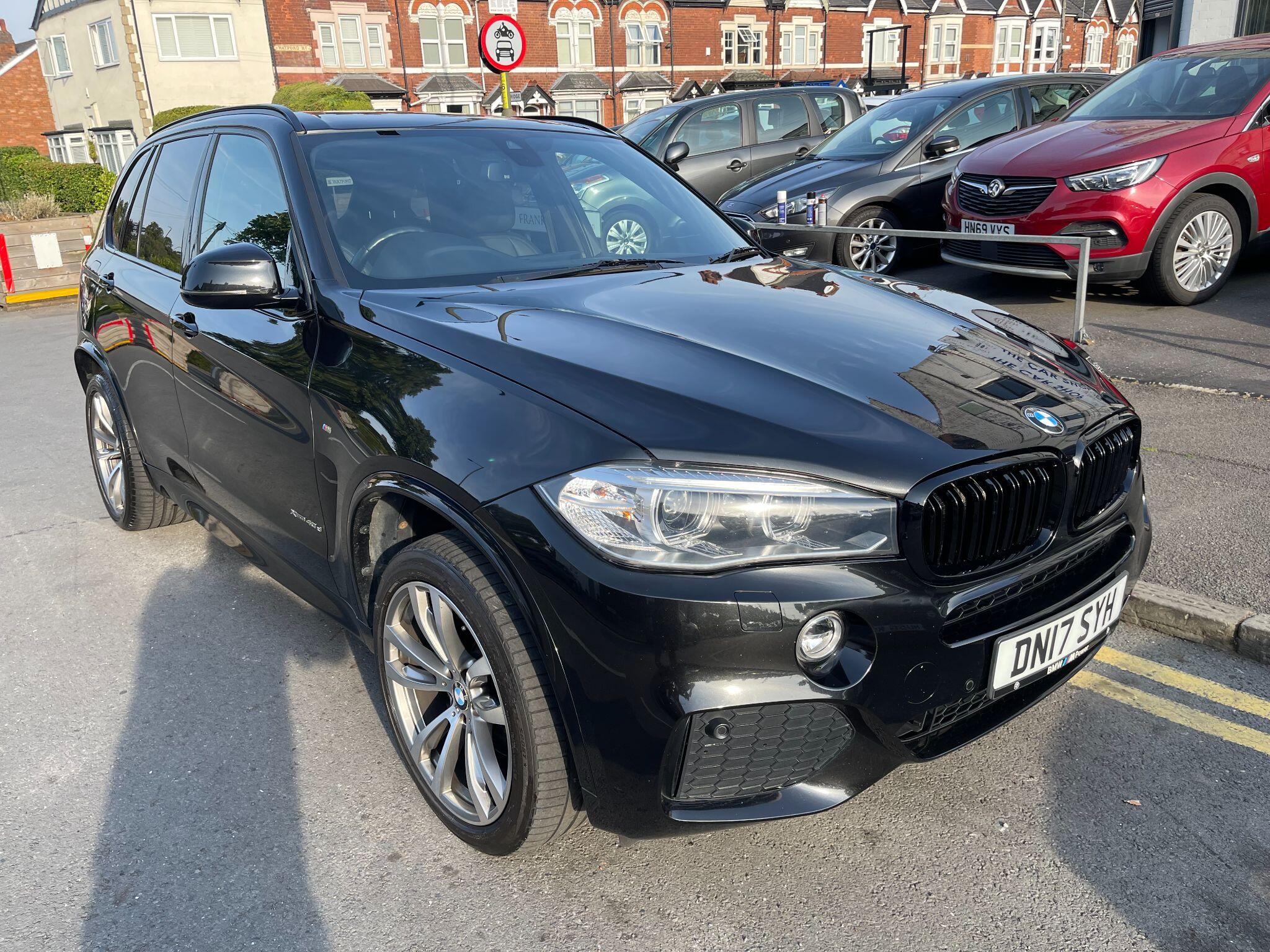 BMW X5 view 8