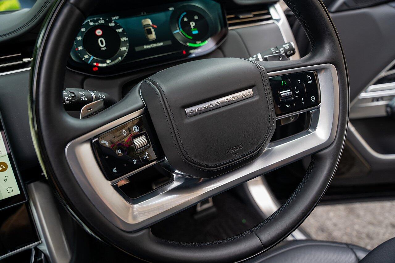 Land Rover Range Rover view 62
