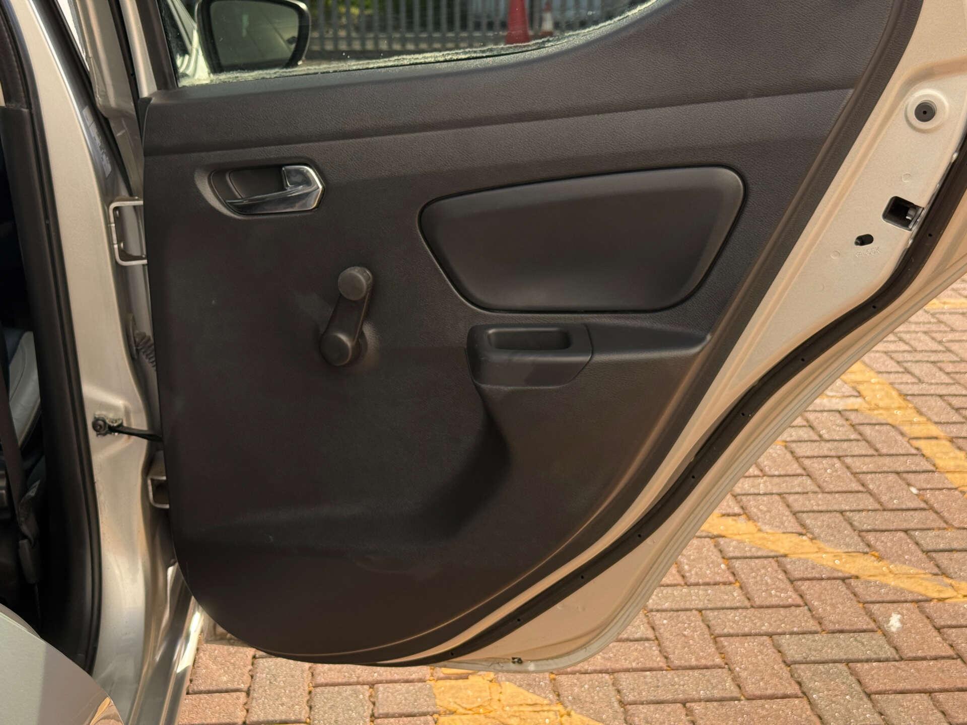 Nissan Micra view 23