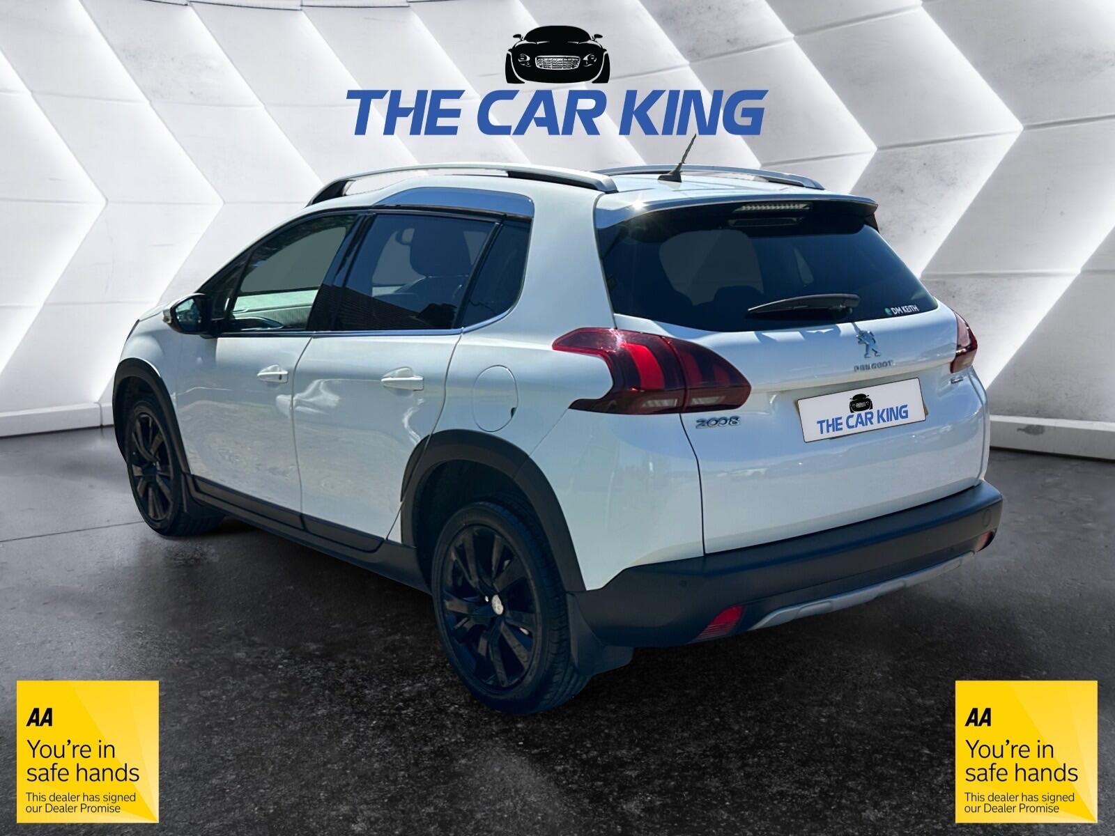 Peugeot 2008 view 4