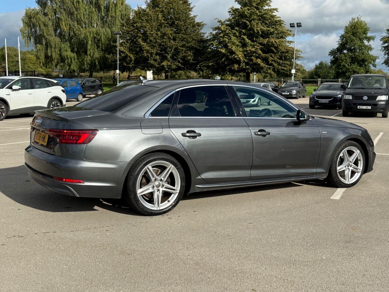 Audi A4 view 31