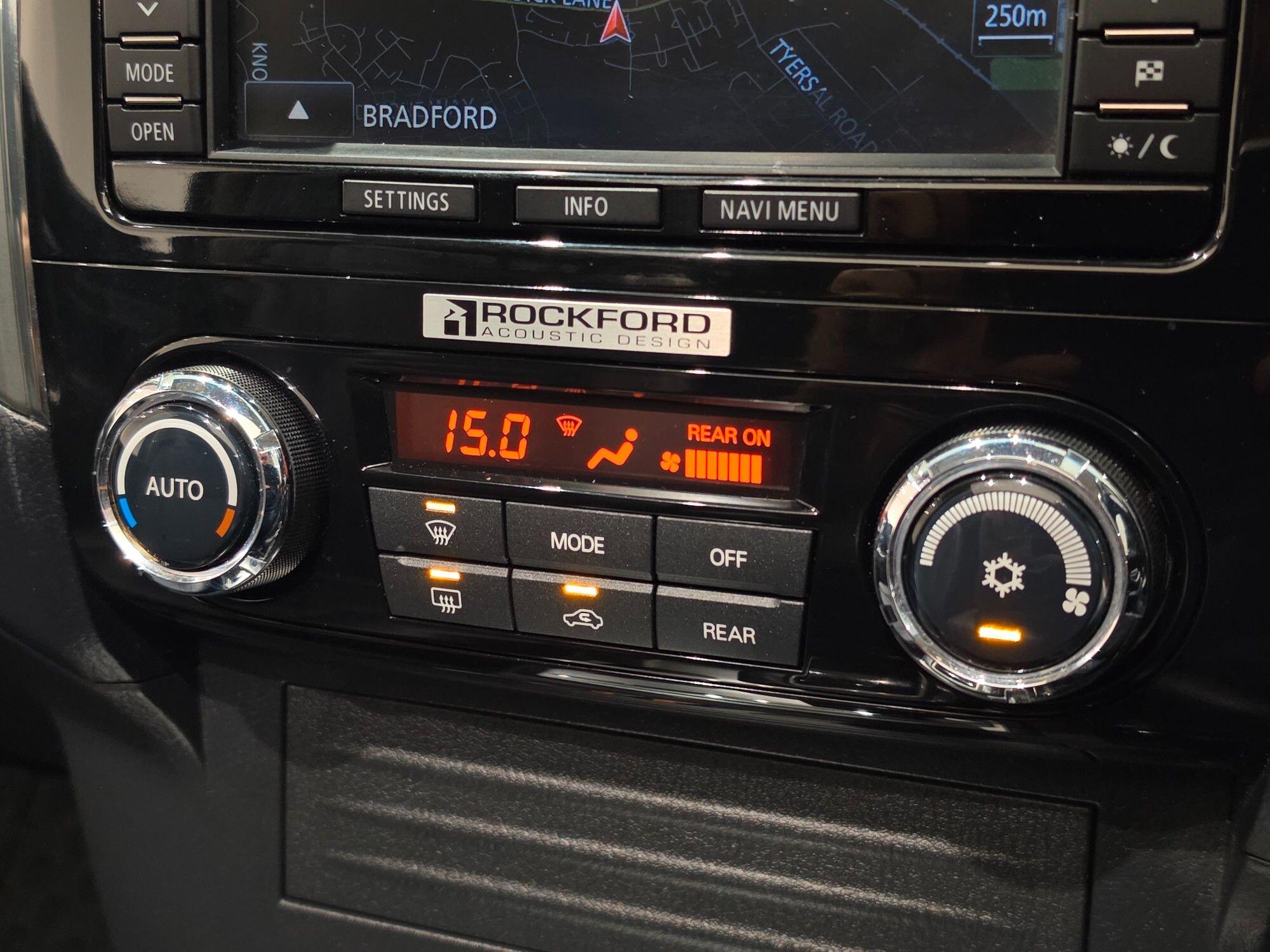 Mitsubishi Shogun view 29