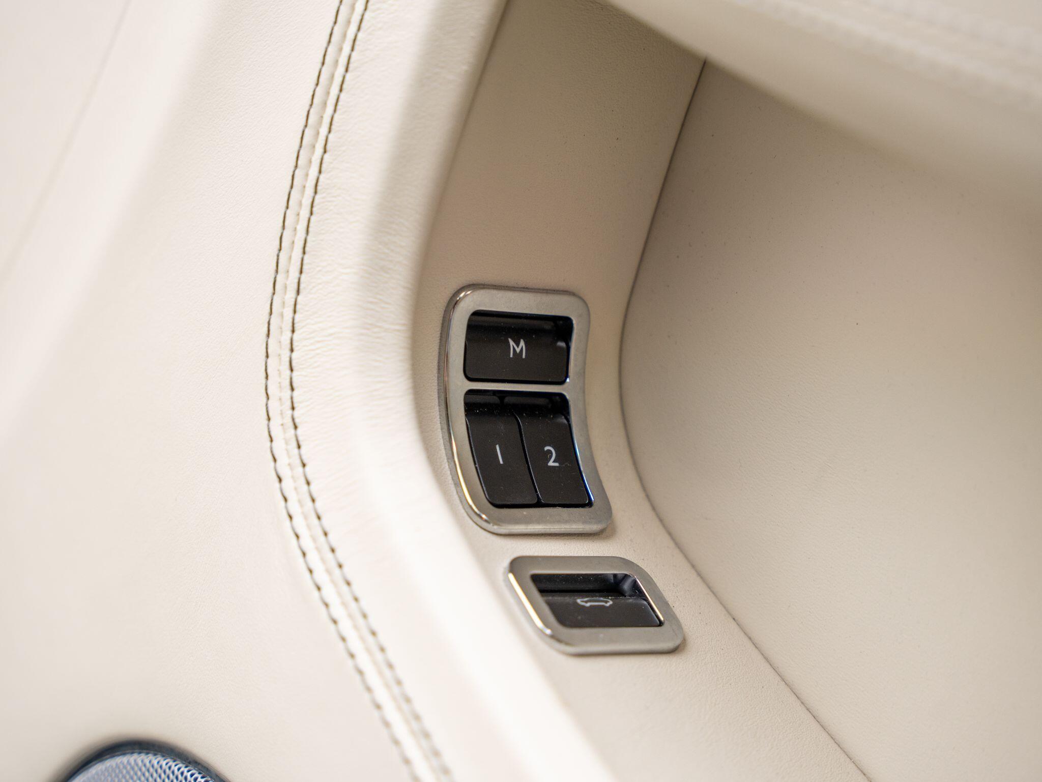 Bentley Continental view 20