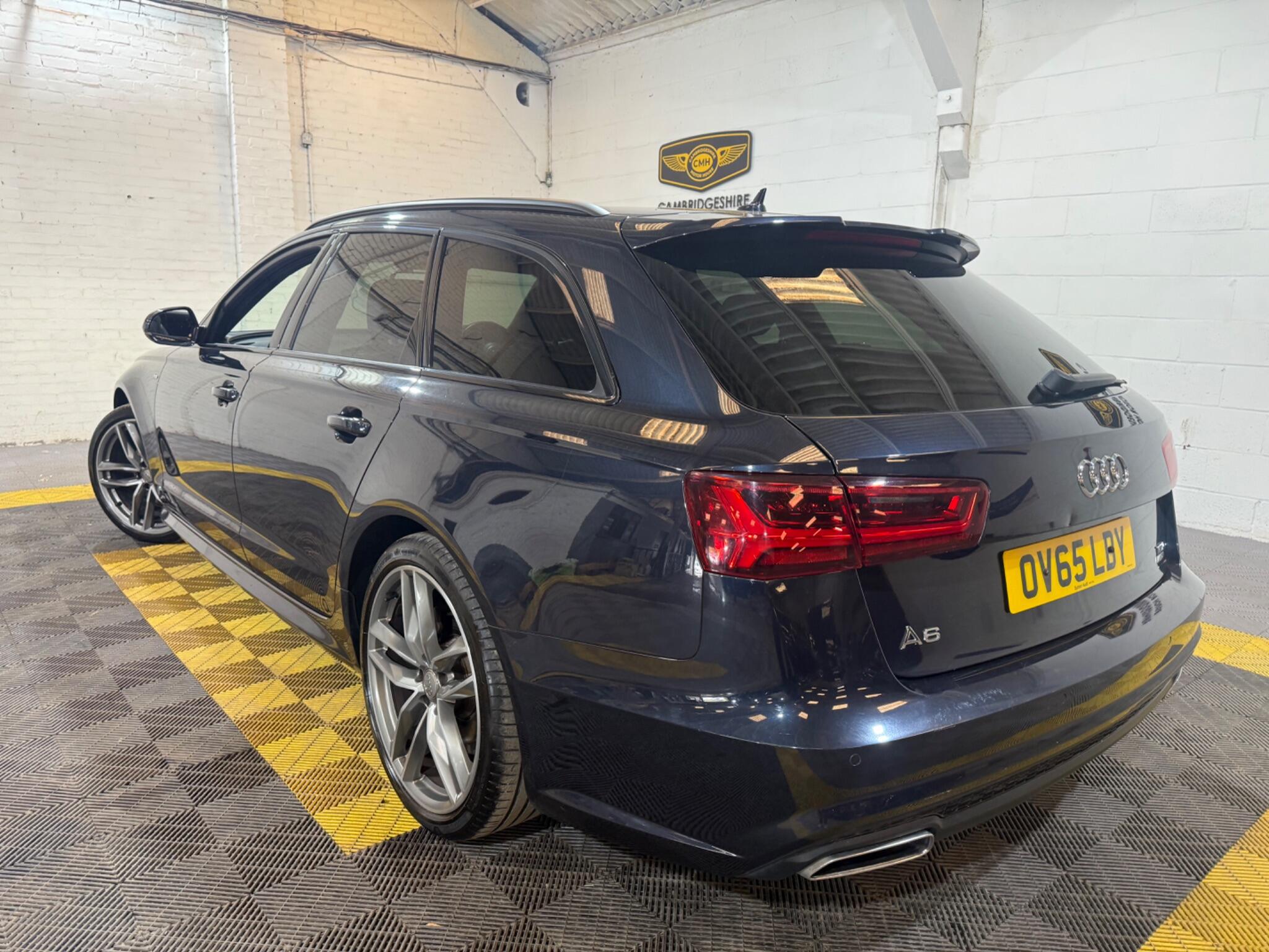 Audi A6 Avant view 7
