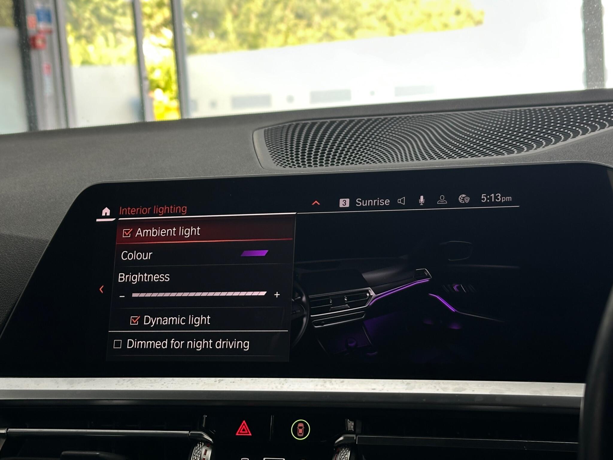 BMW 3 Series view 31