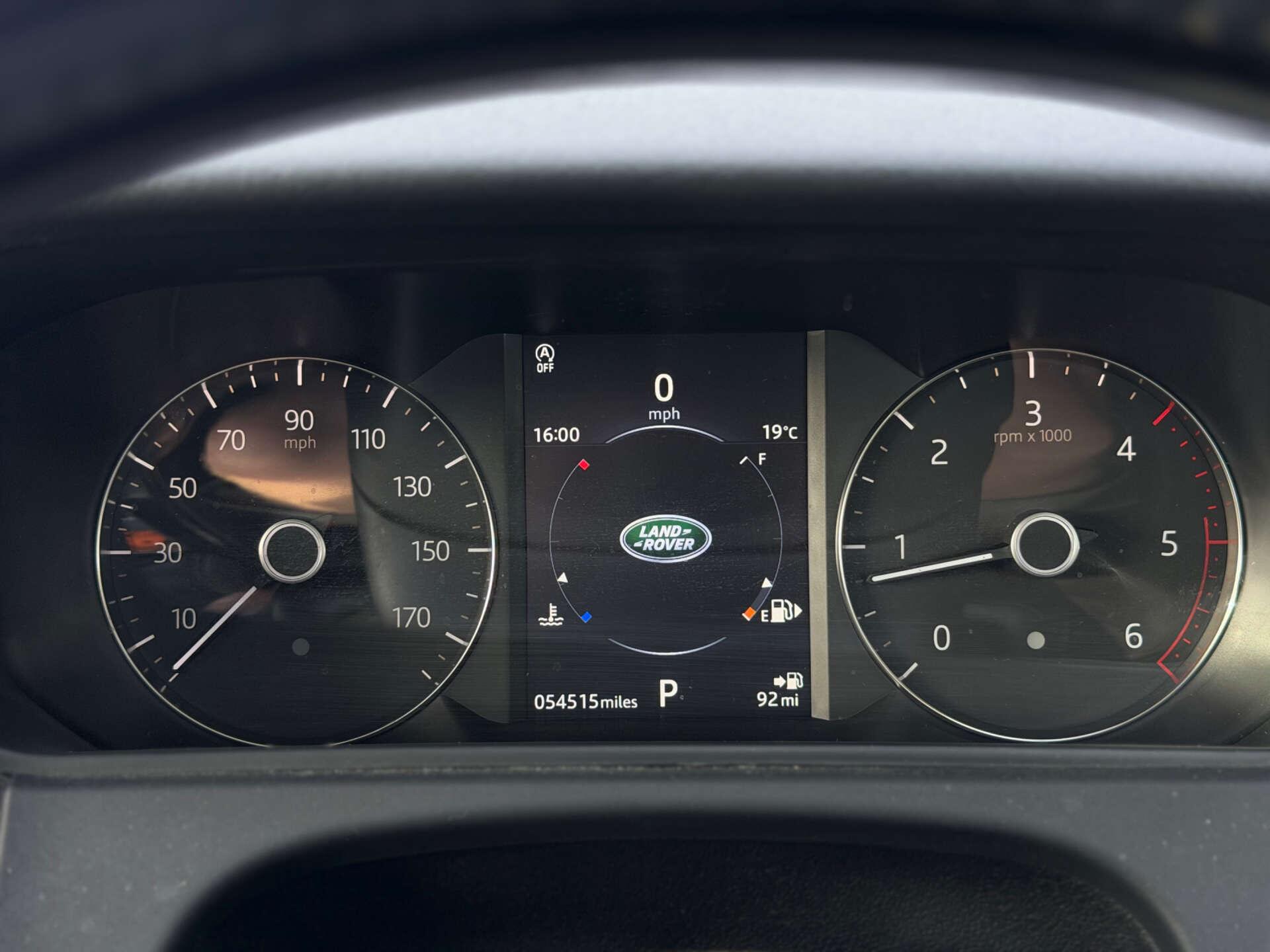 Land Rover Range Rover Velar view 19