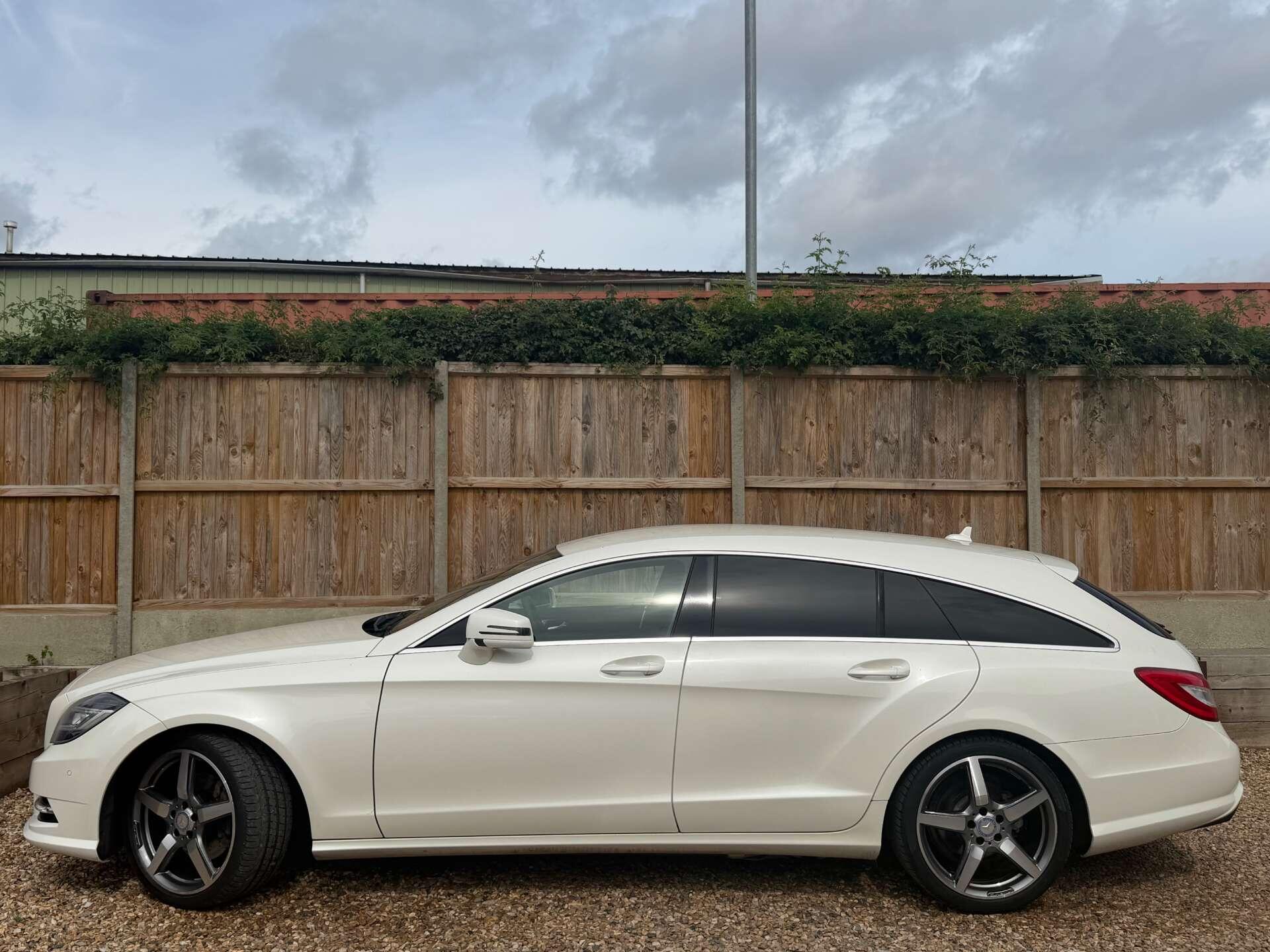 Mercedes-Benz CLS view 6