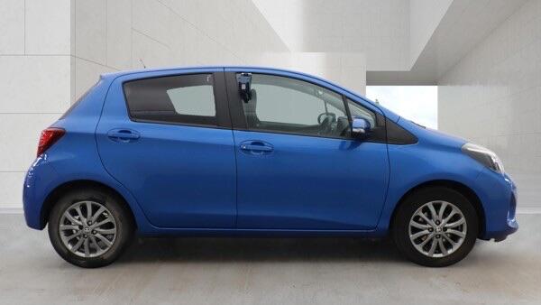 Toyota Yaris view 5