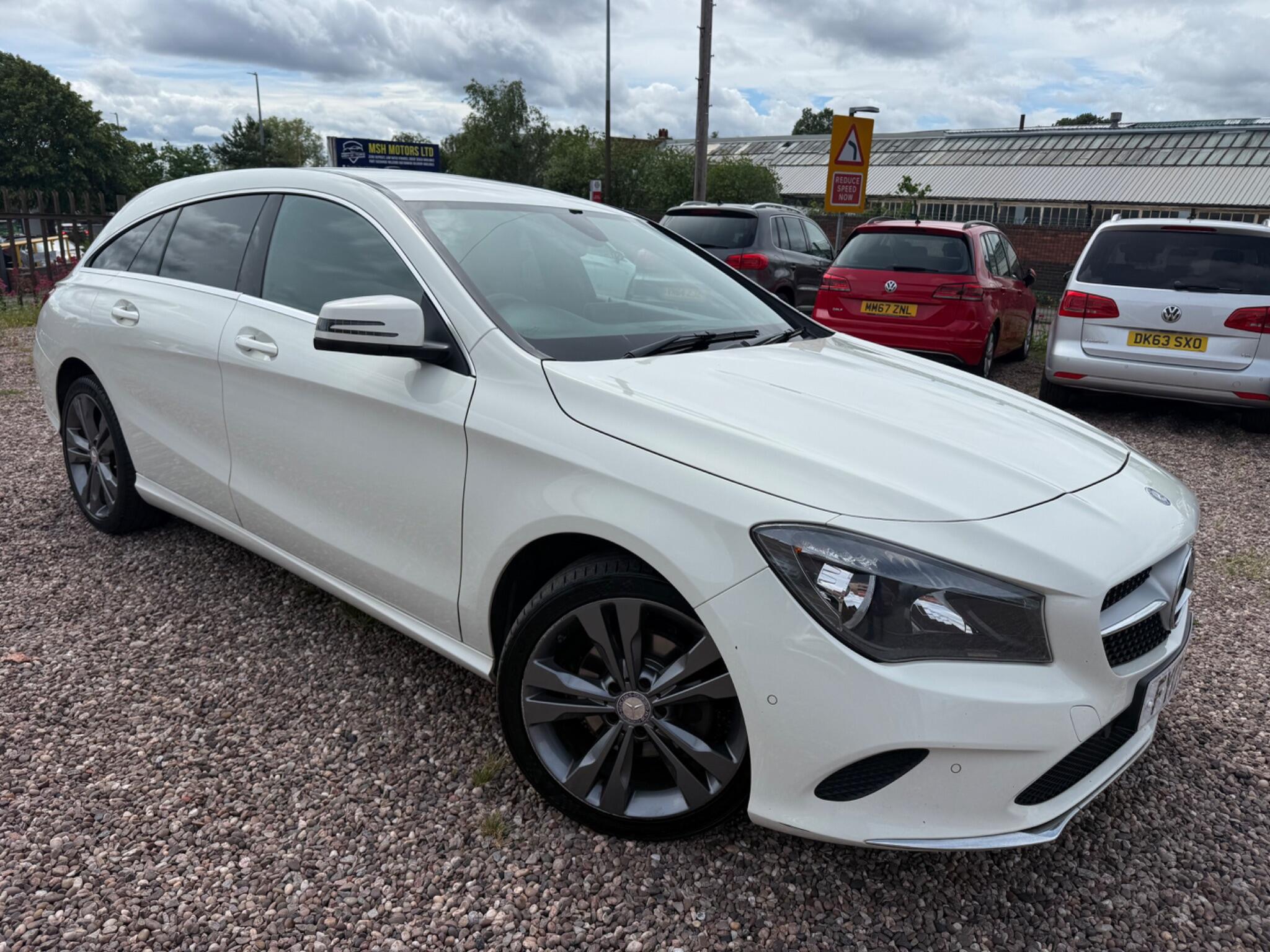 Mercedes-Benz Cla view 8