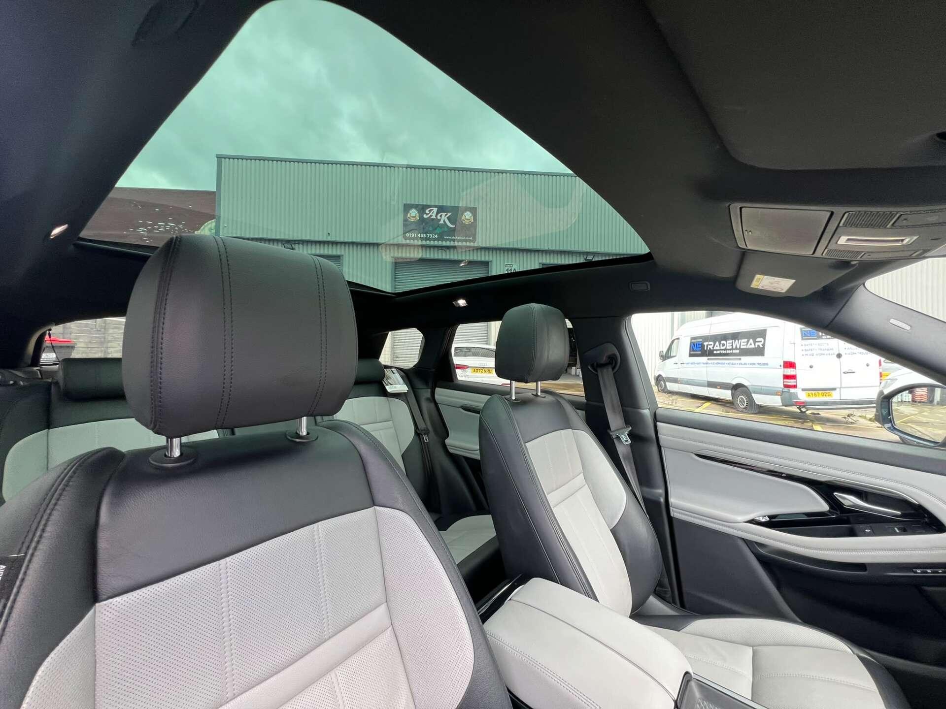 Land Rover Range Rover Evoque view 12