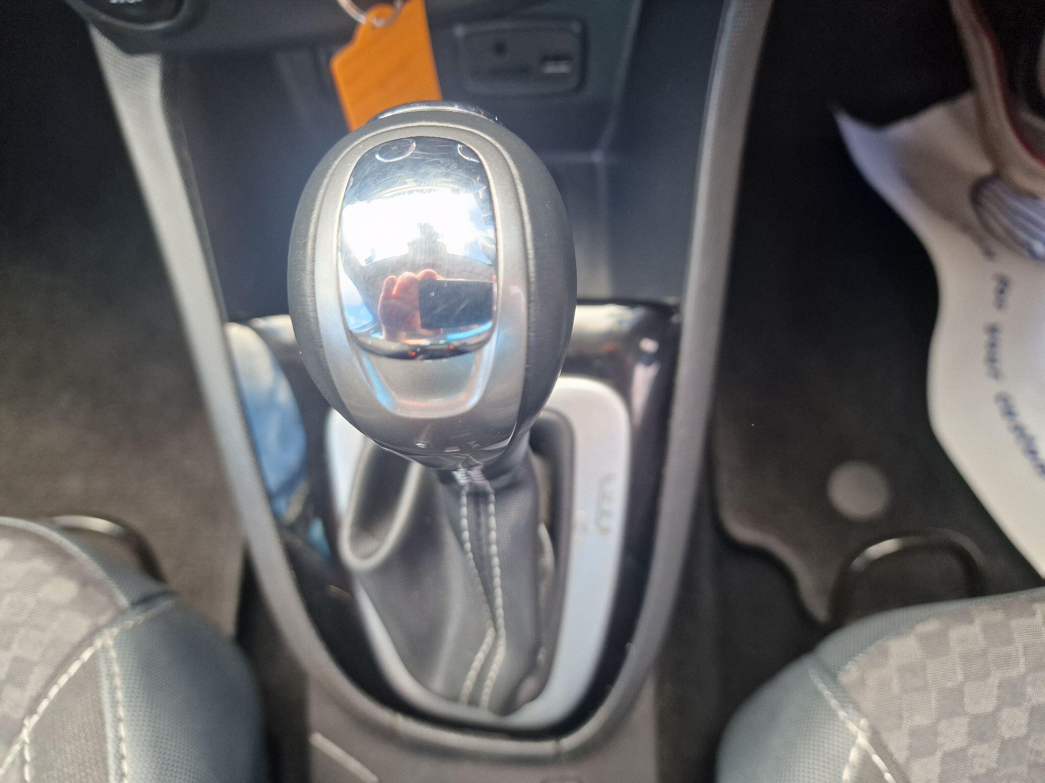 Renault Clio view 29