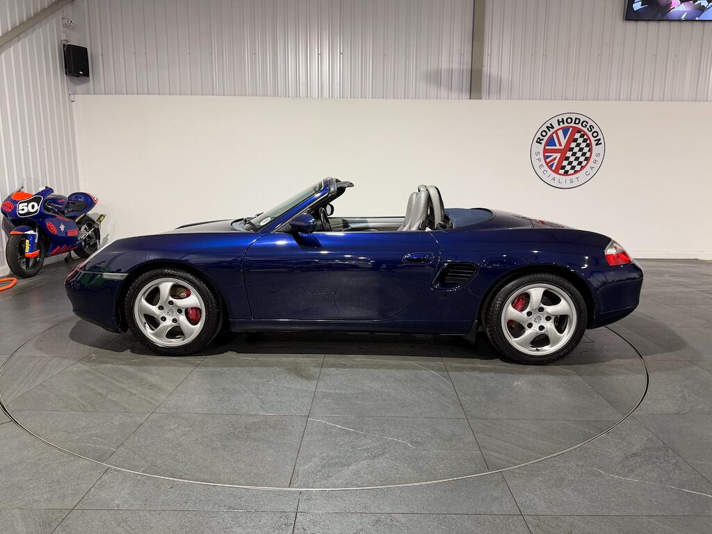 Porsche Boxster view 17
