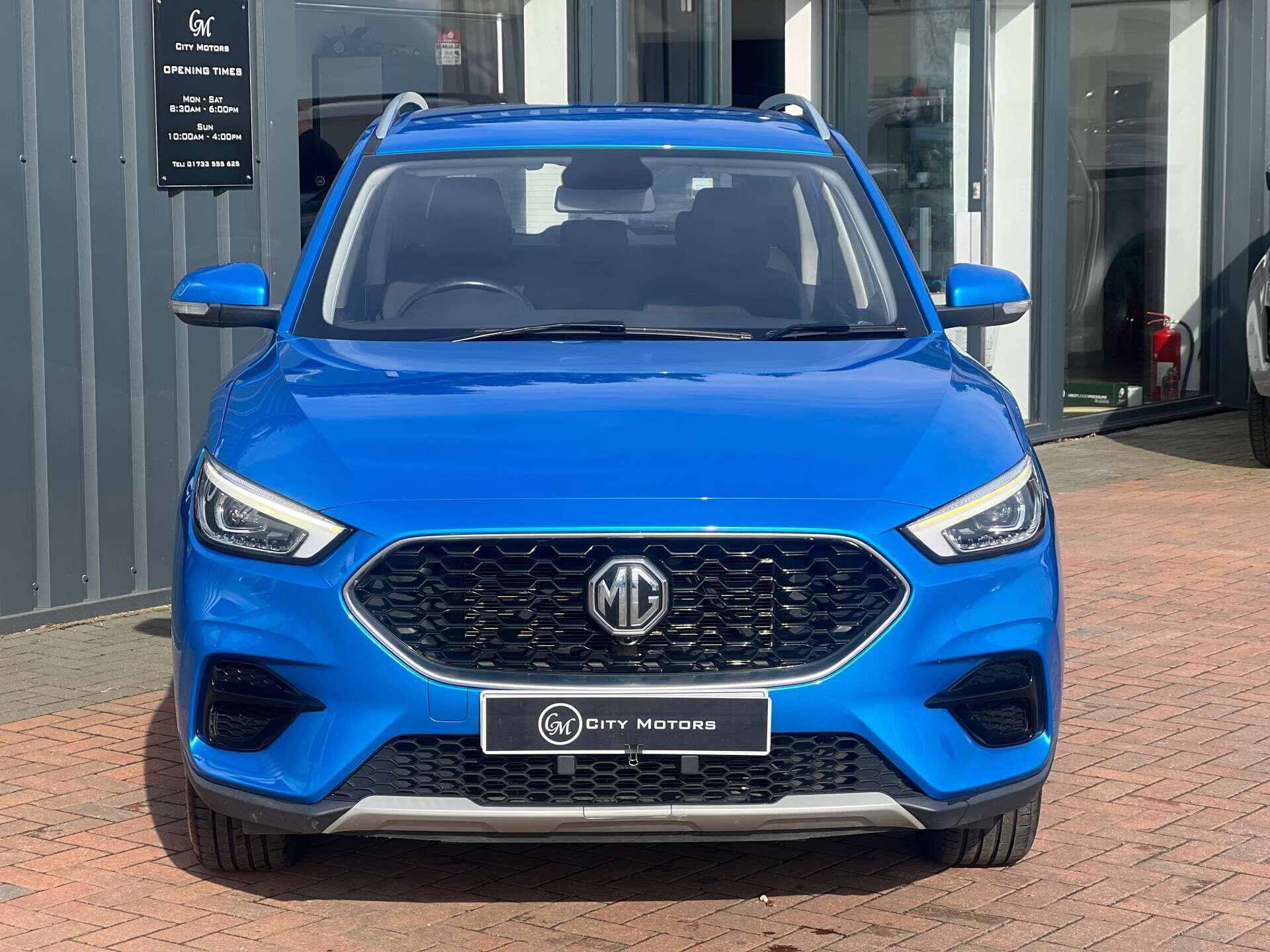 MG ZS view 4