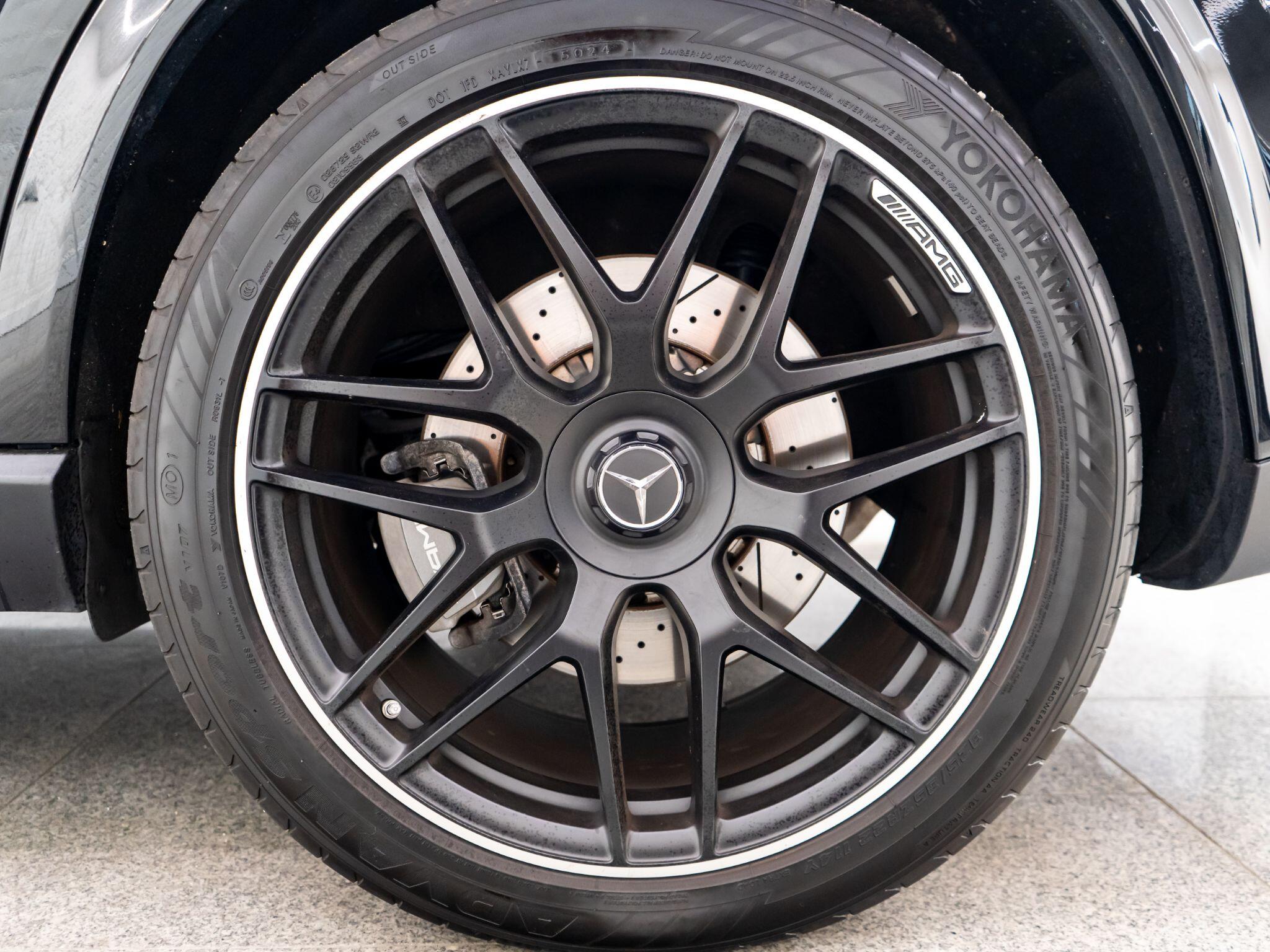 Mercedes-Benz GLE view 27
