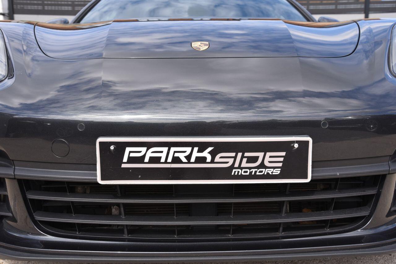 Porsche Panamera view 13