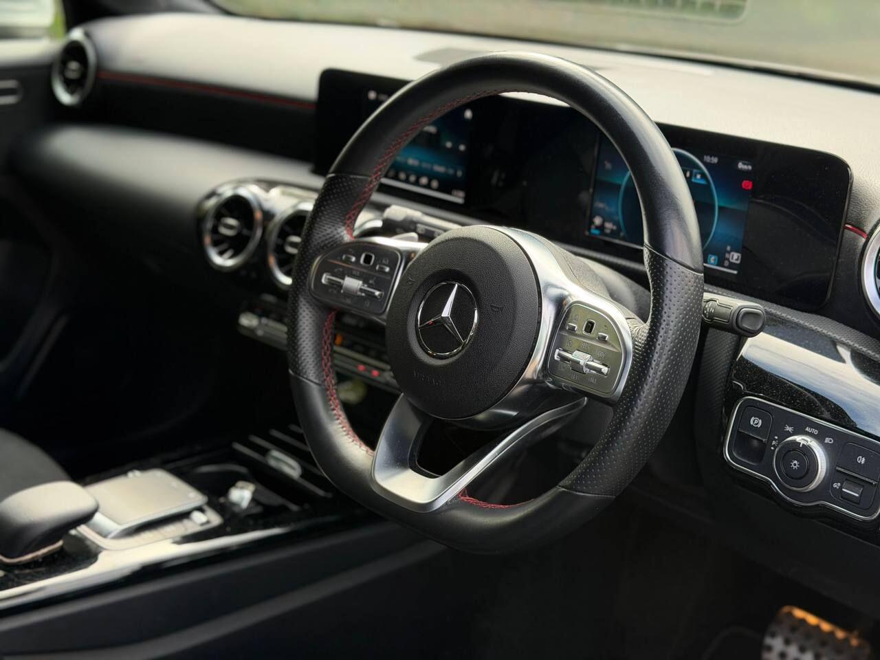 Mercedes-Benz A-Class view 9