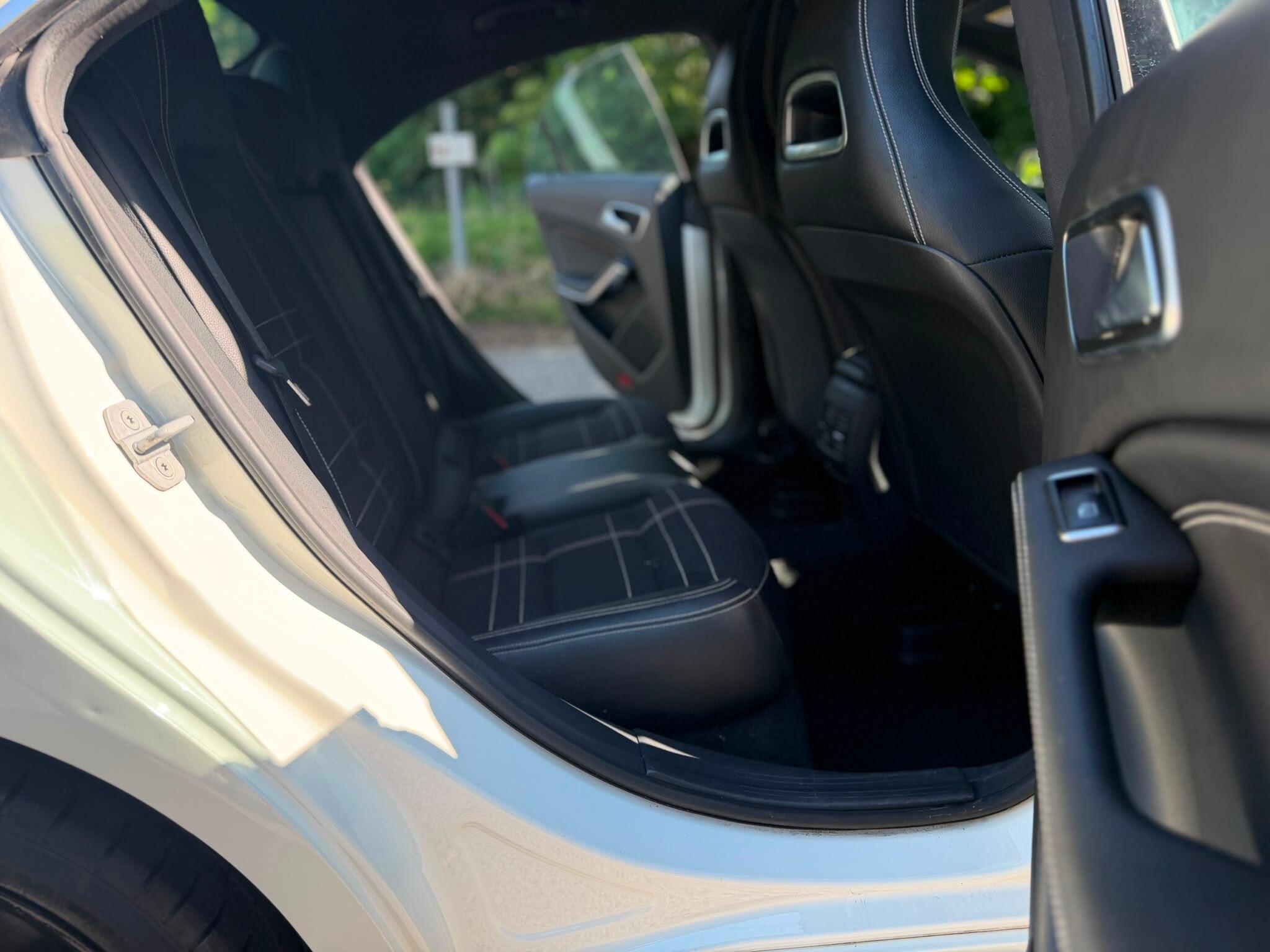 Mercedes-Benz CLA view 17