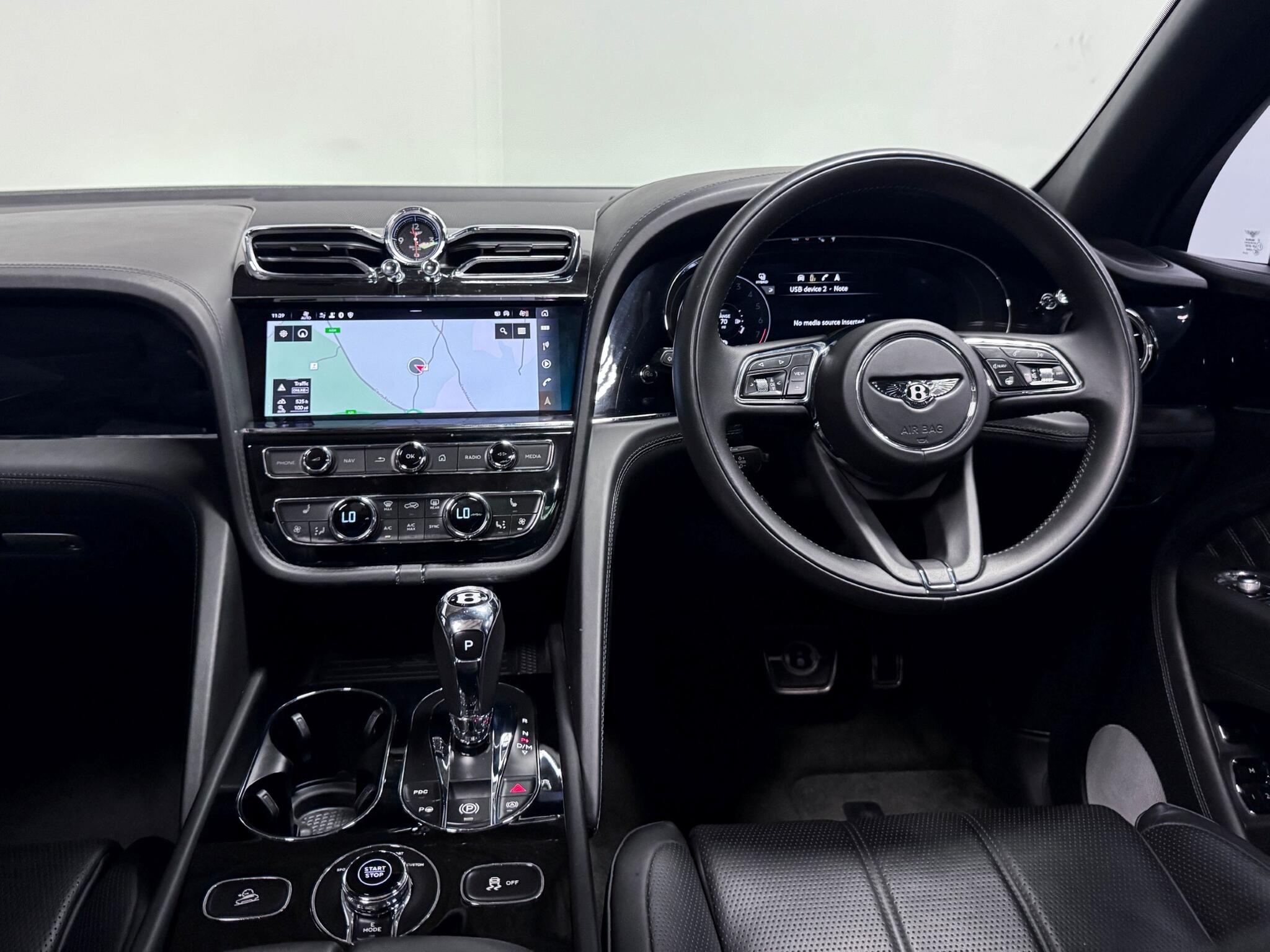Bentley Bentayga view 37