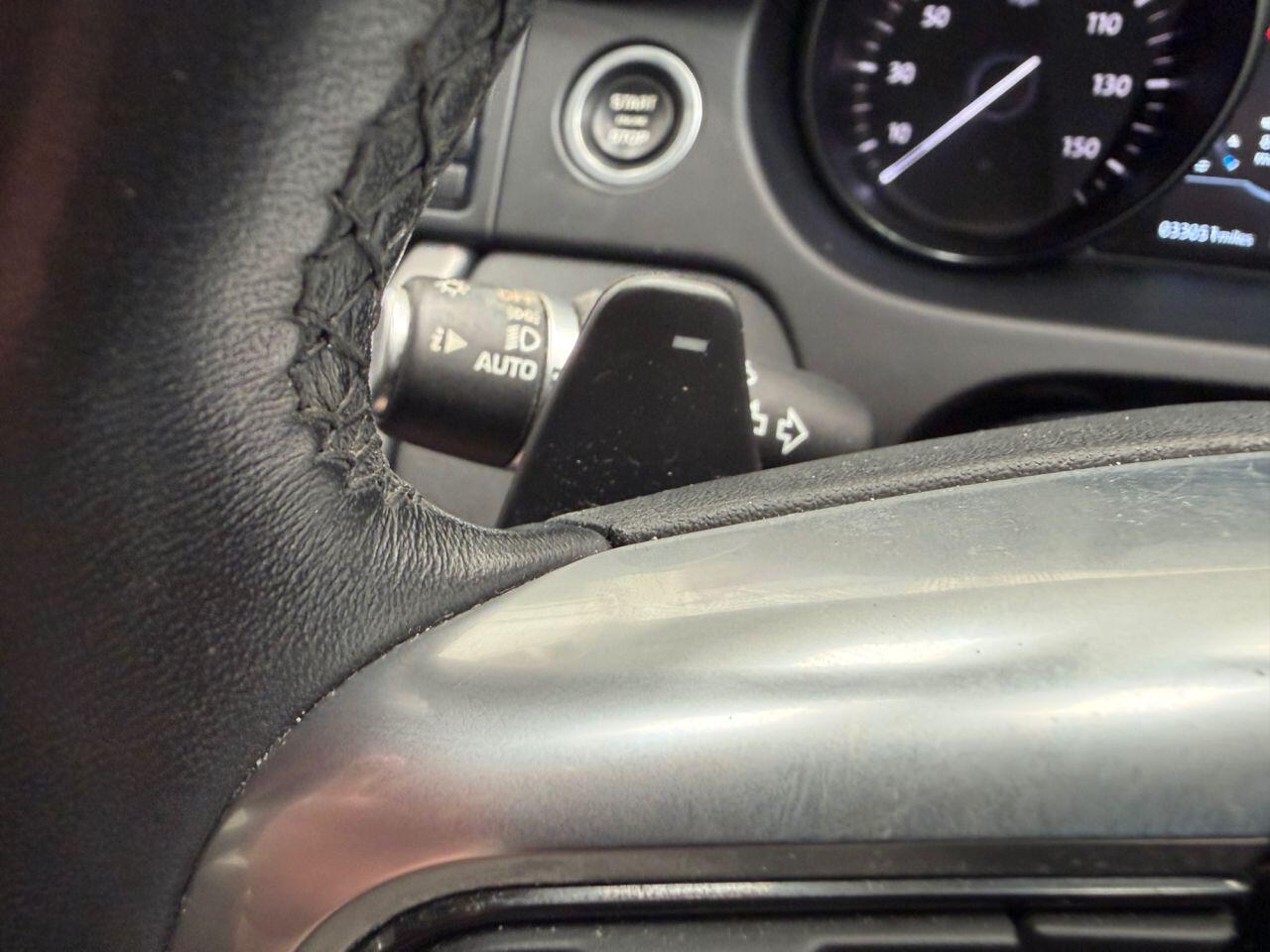 Land Rover Discovery Sport view 45