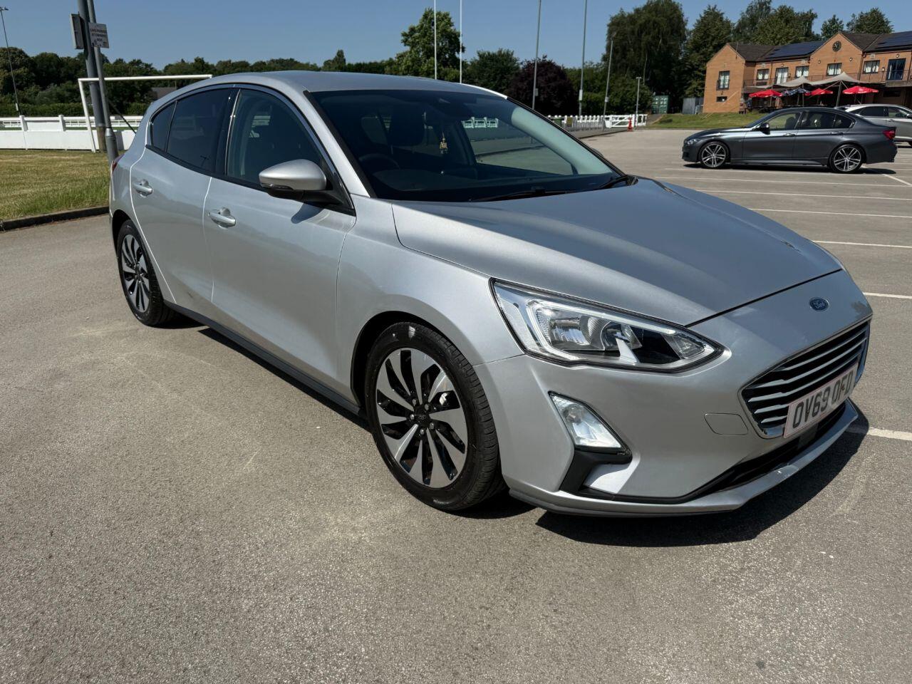 Ford Focus view 19