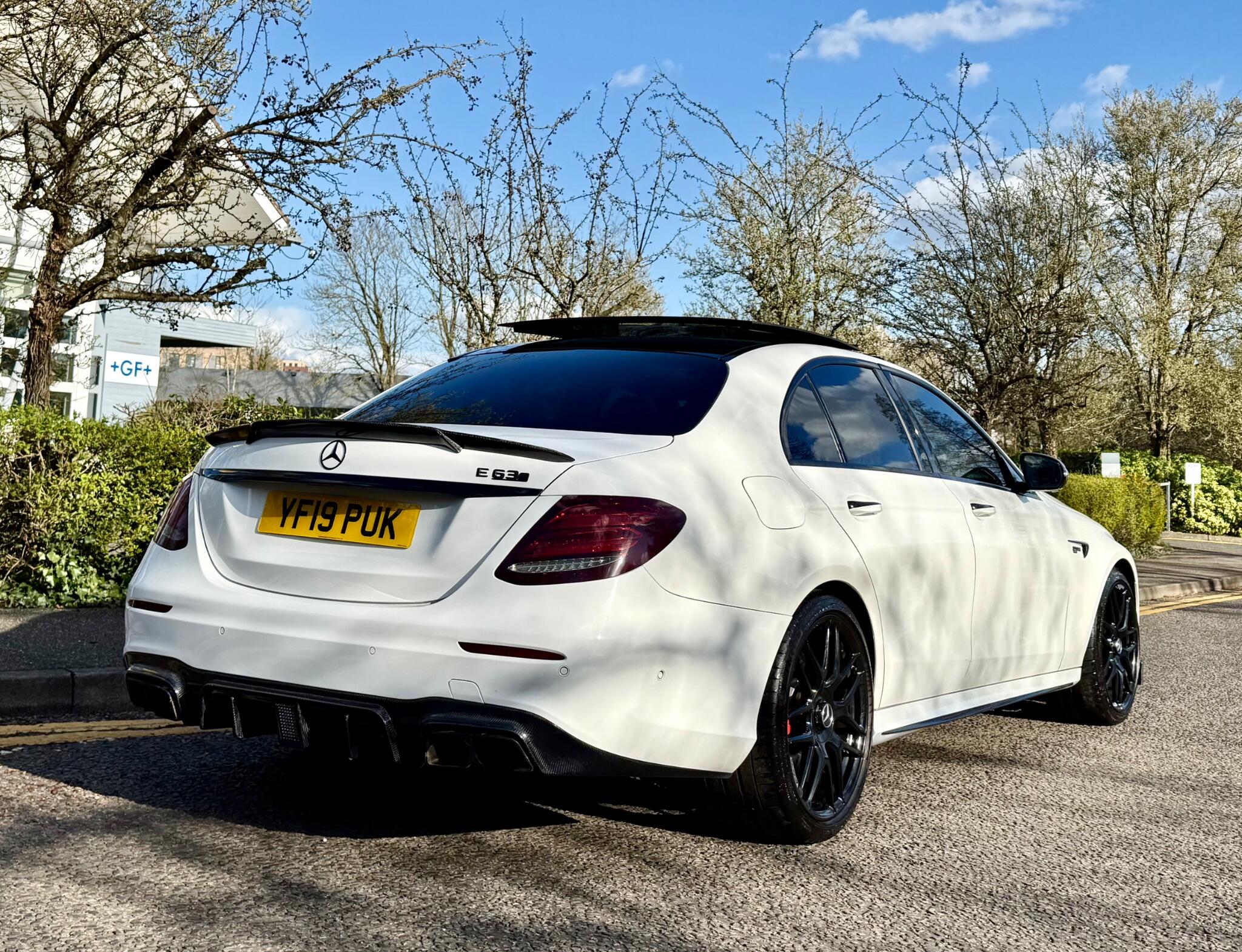 Mercedes-Benz E-Class view 11