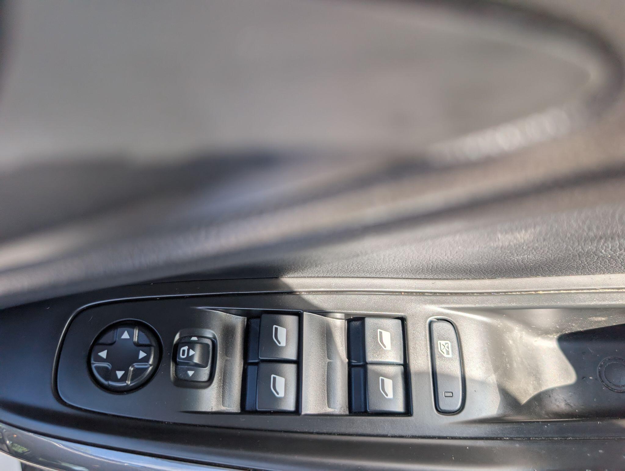 Vauxhall Grandland X view 32
