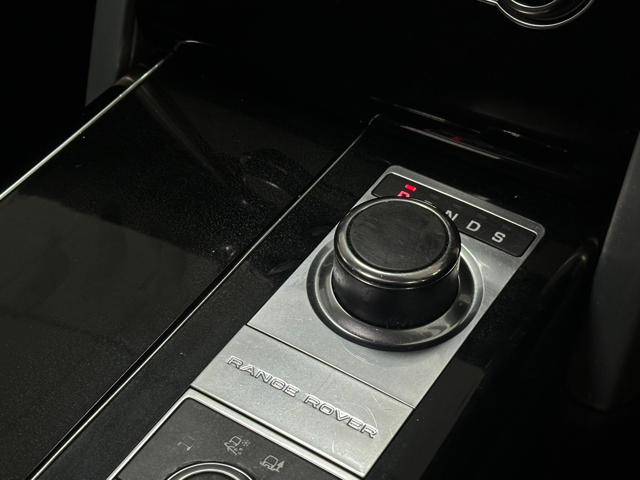 Land Rover Range Rover view 25