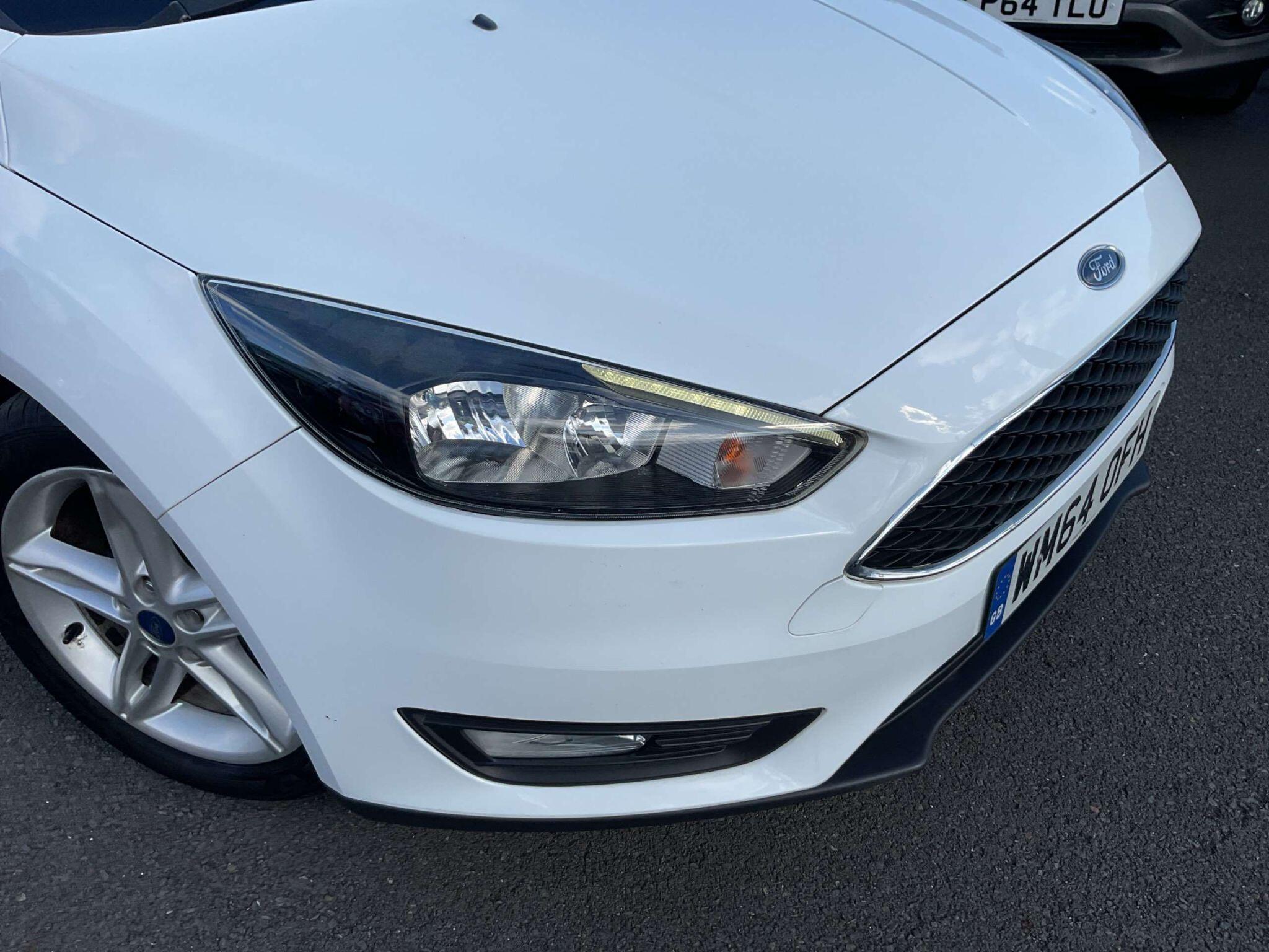 Ford Focus view 18