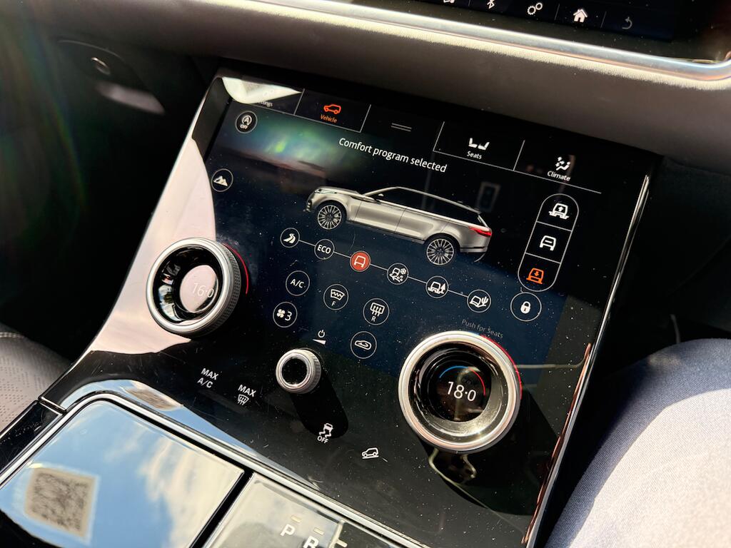 Land Rover Range Rover Velar view 55