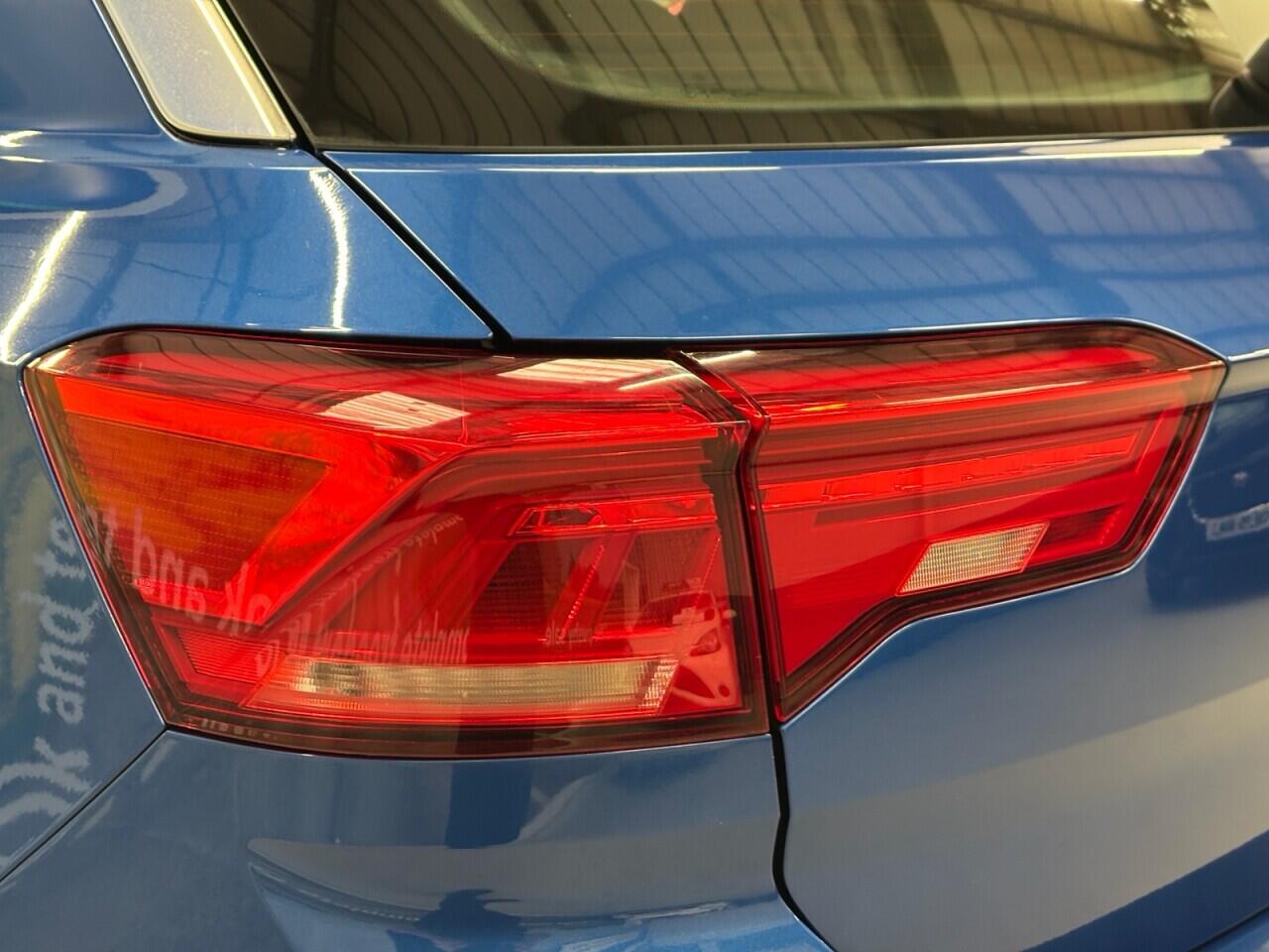 Volkswagen T-Roc view 49