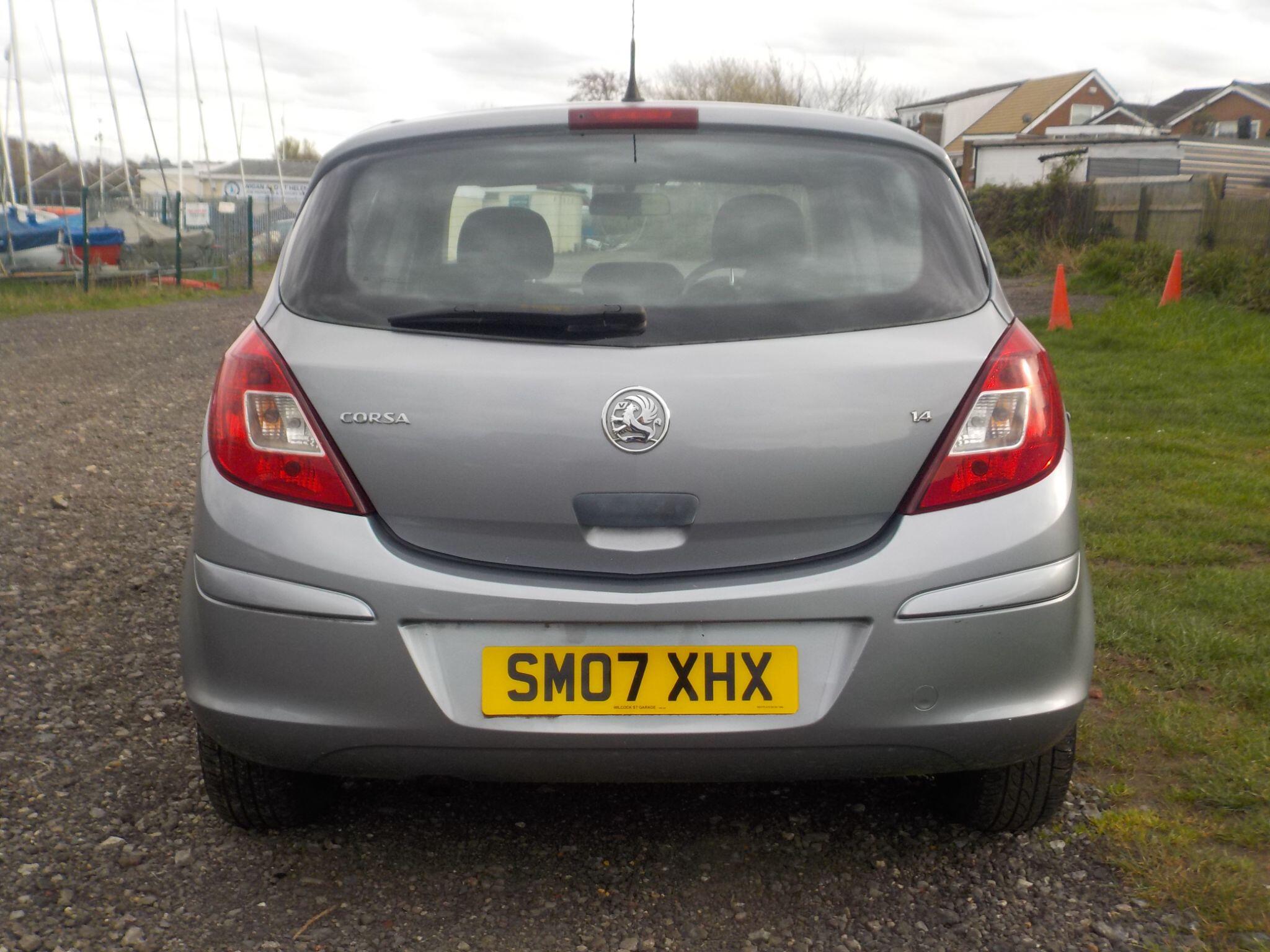 Vauxhall Corsa 1.4i 16v Club 5dr