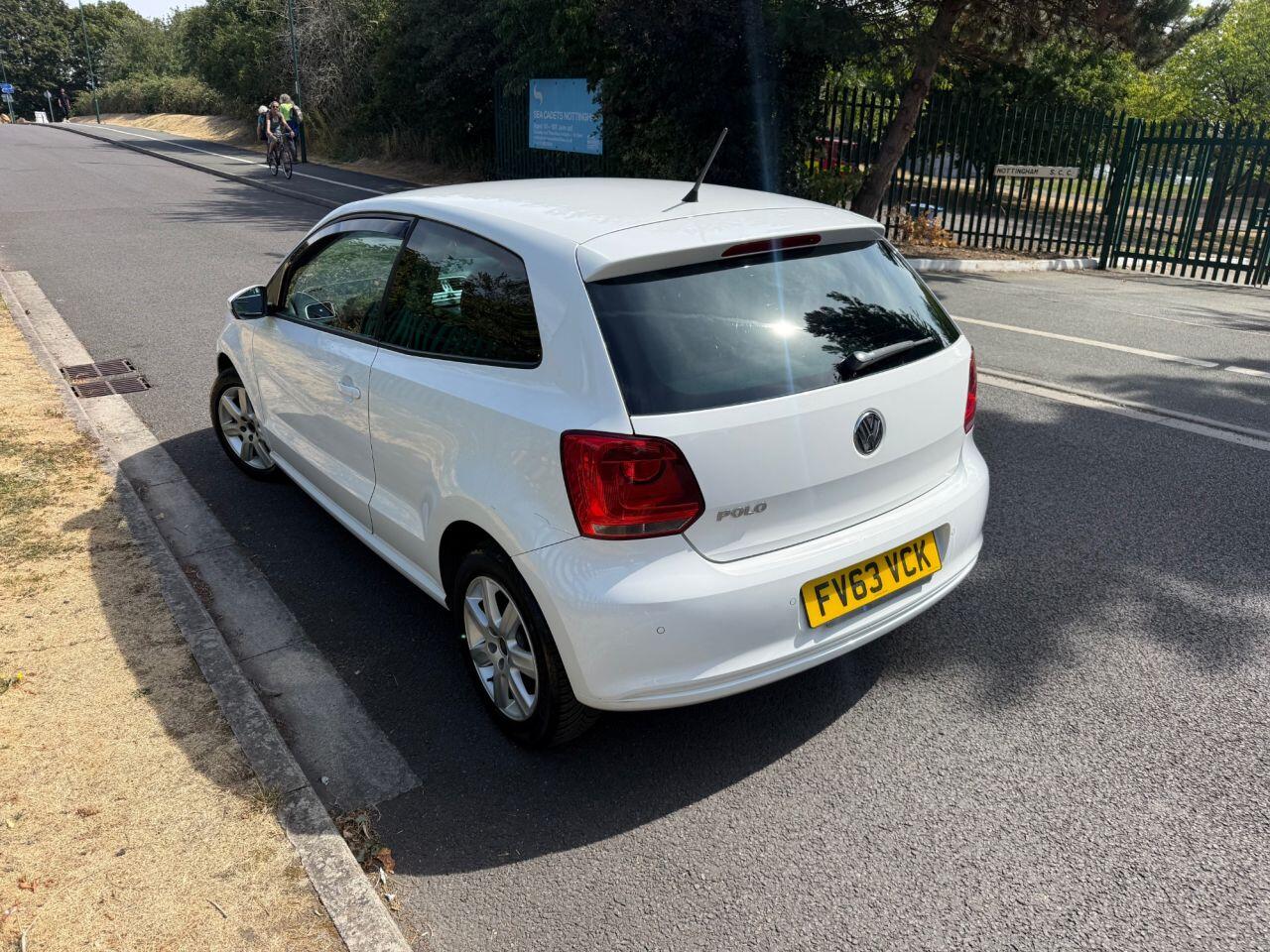 Volkswagen Polo view 8