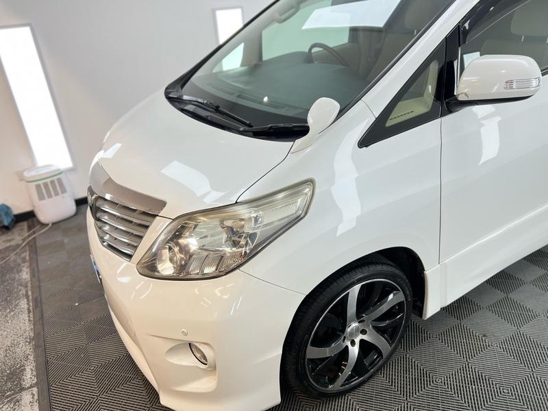 2009 Toyota Alphard image 13
