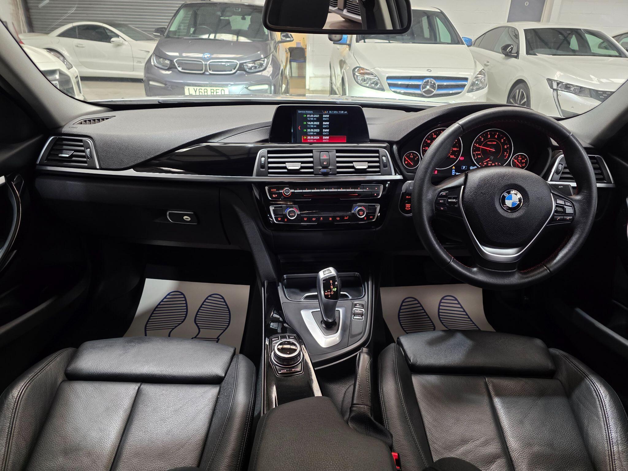 BMW 3 Series view 5
