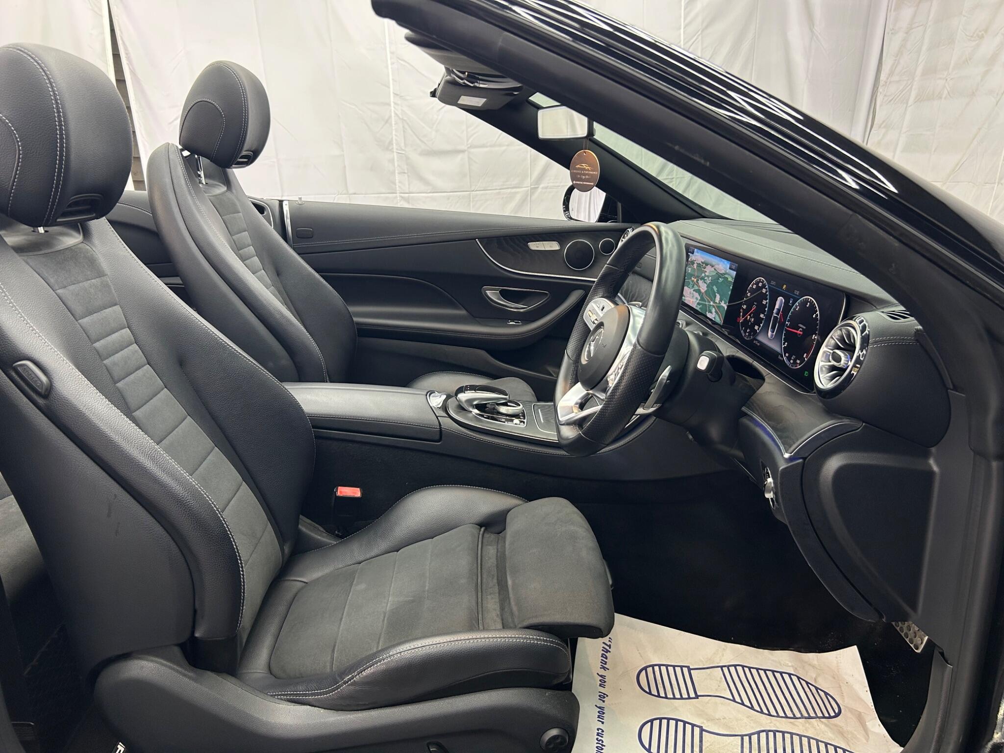 Mercedes-Benz E Class view 26