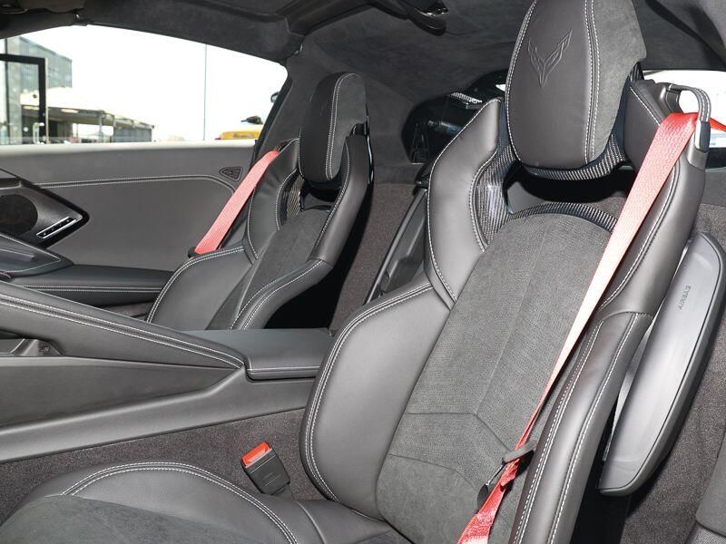Chevrolet Corvette view 8