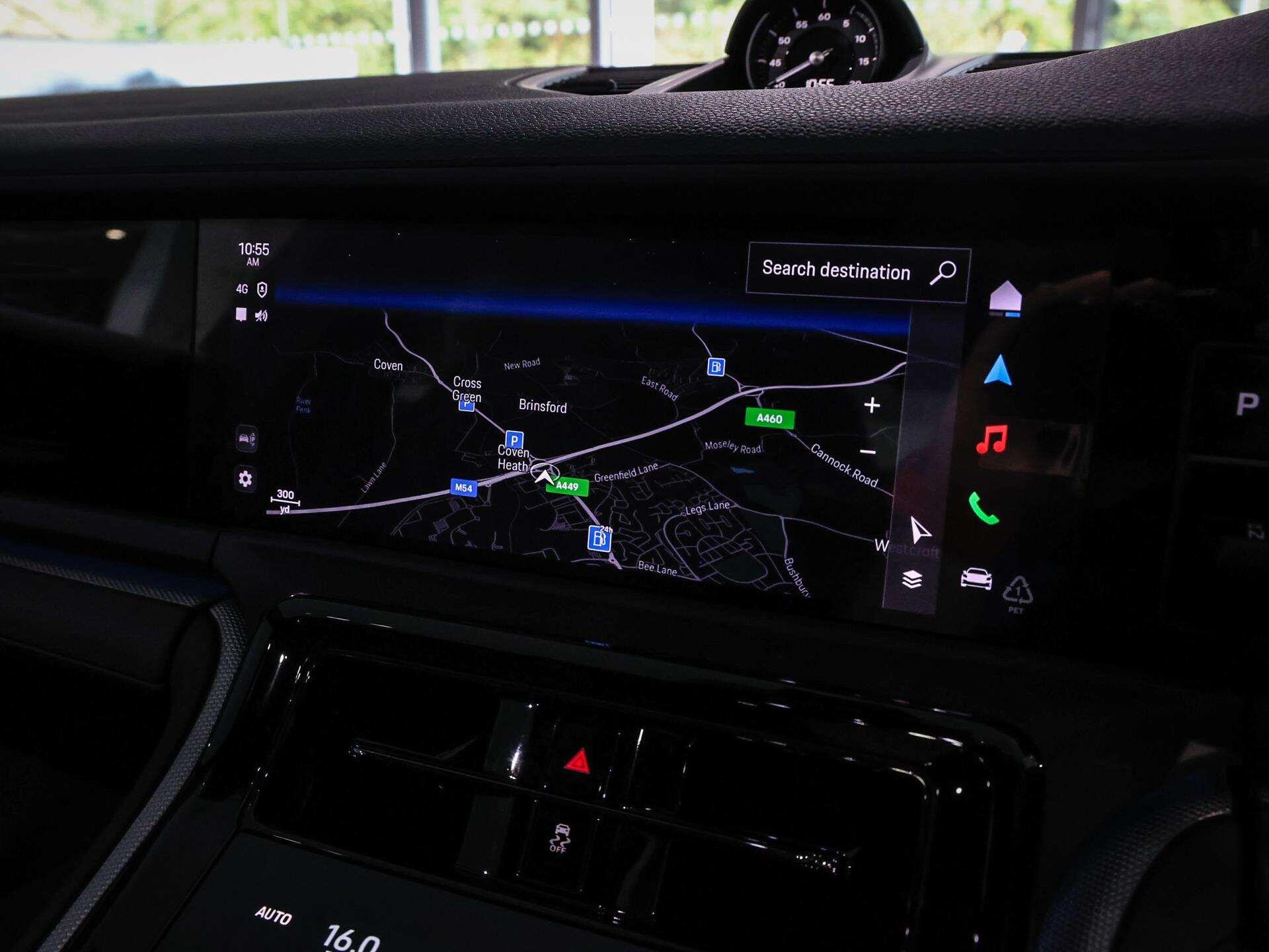 Porsche Panamera view 17