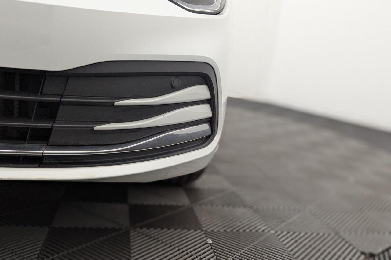 Volkswagen Golf view 46