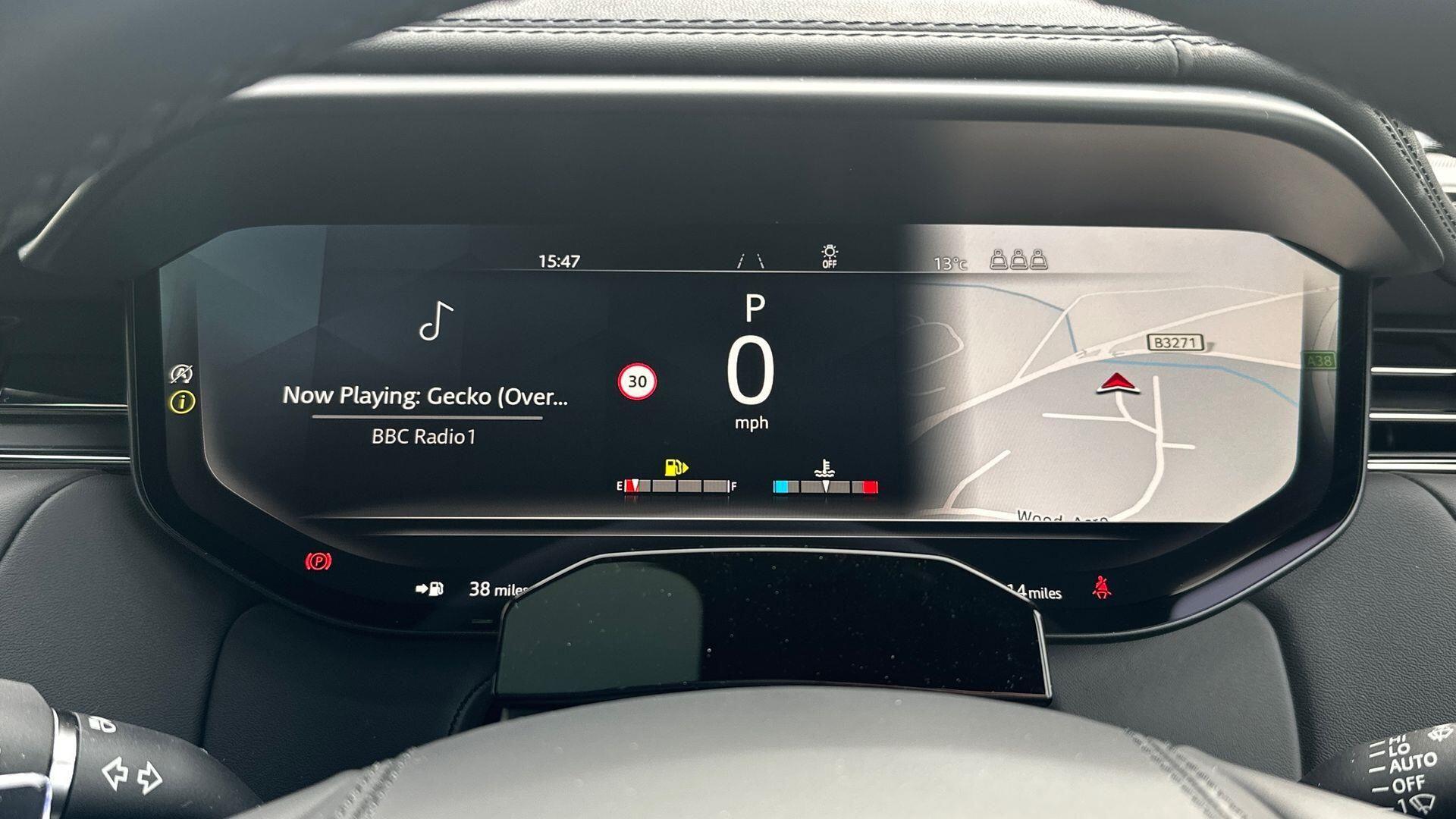 Land Rover Range Rover Sport view 16