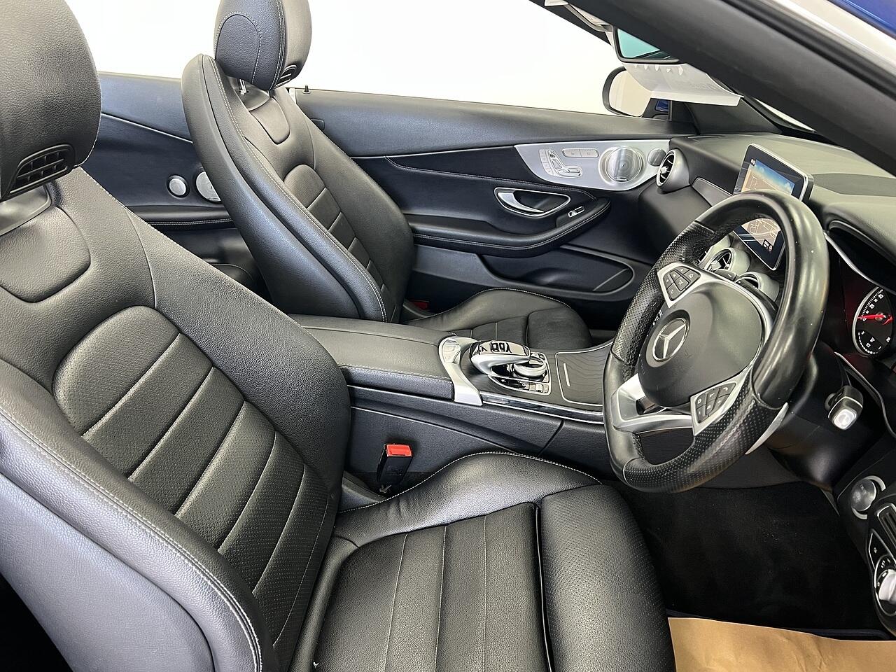 Mercedes-Benz C-Class view 9
