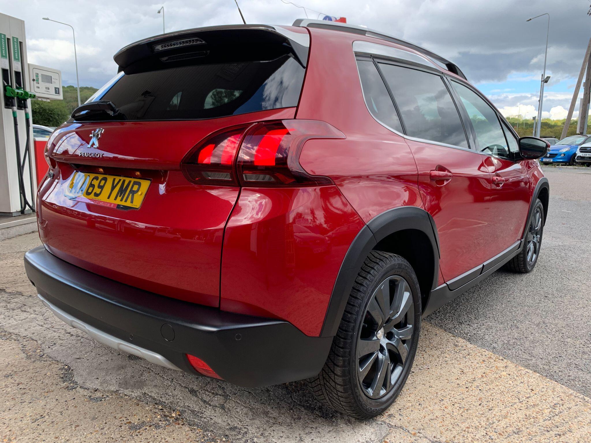 Peugeot 2008 view 8