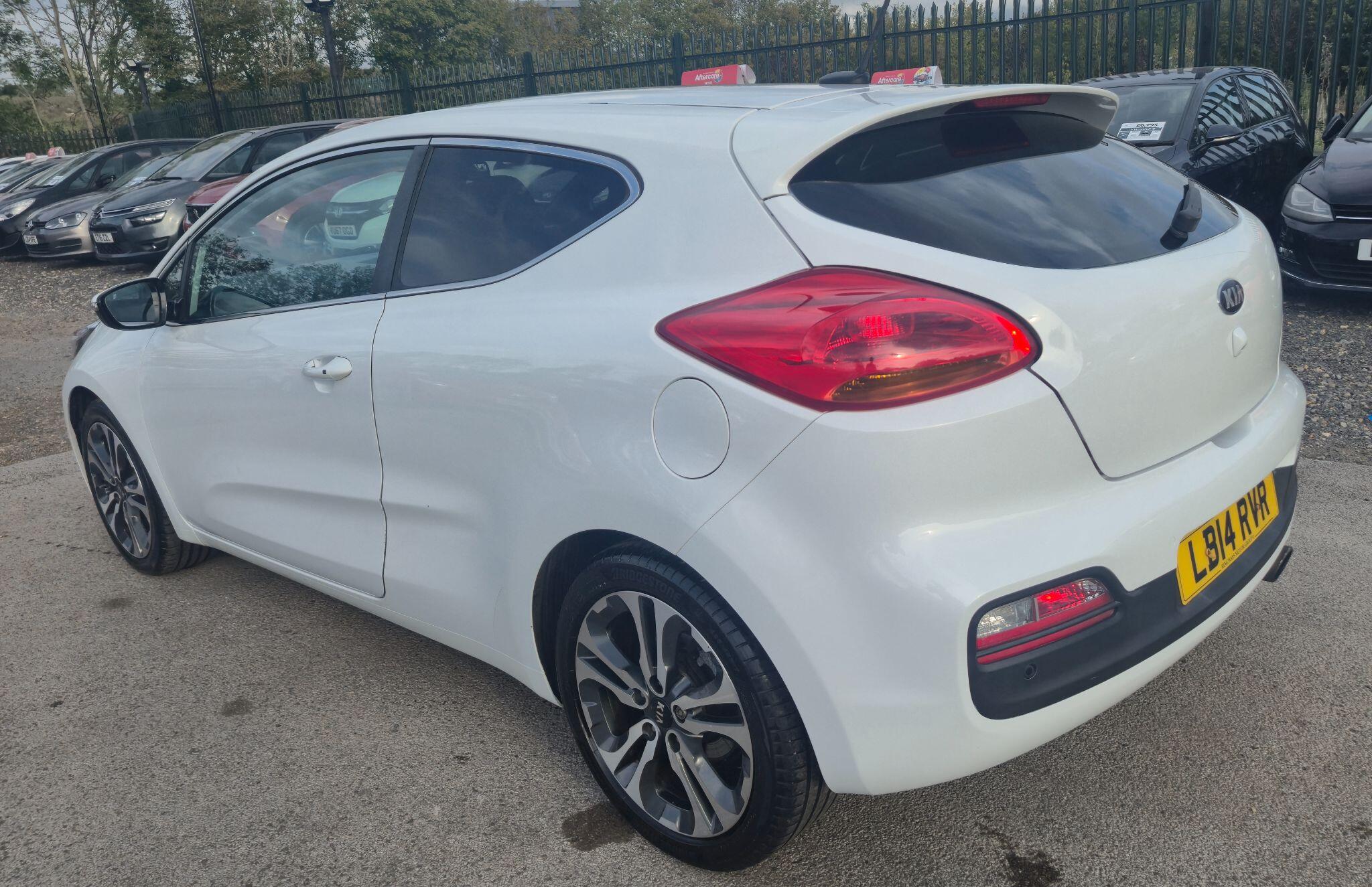 Kia Proceed view 13