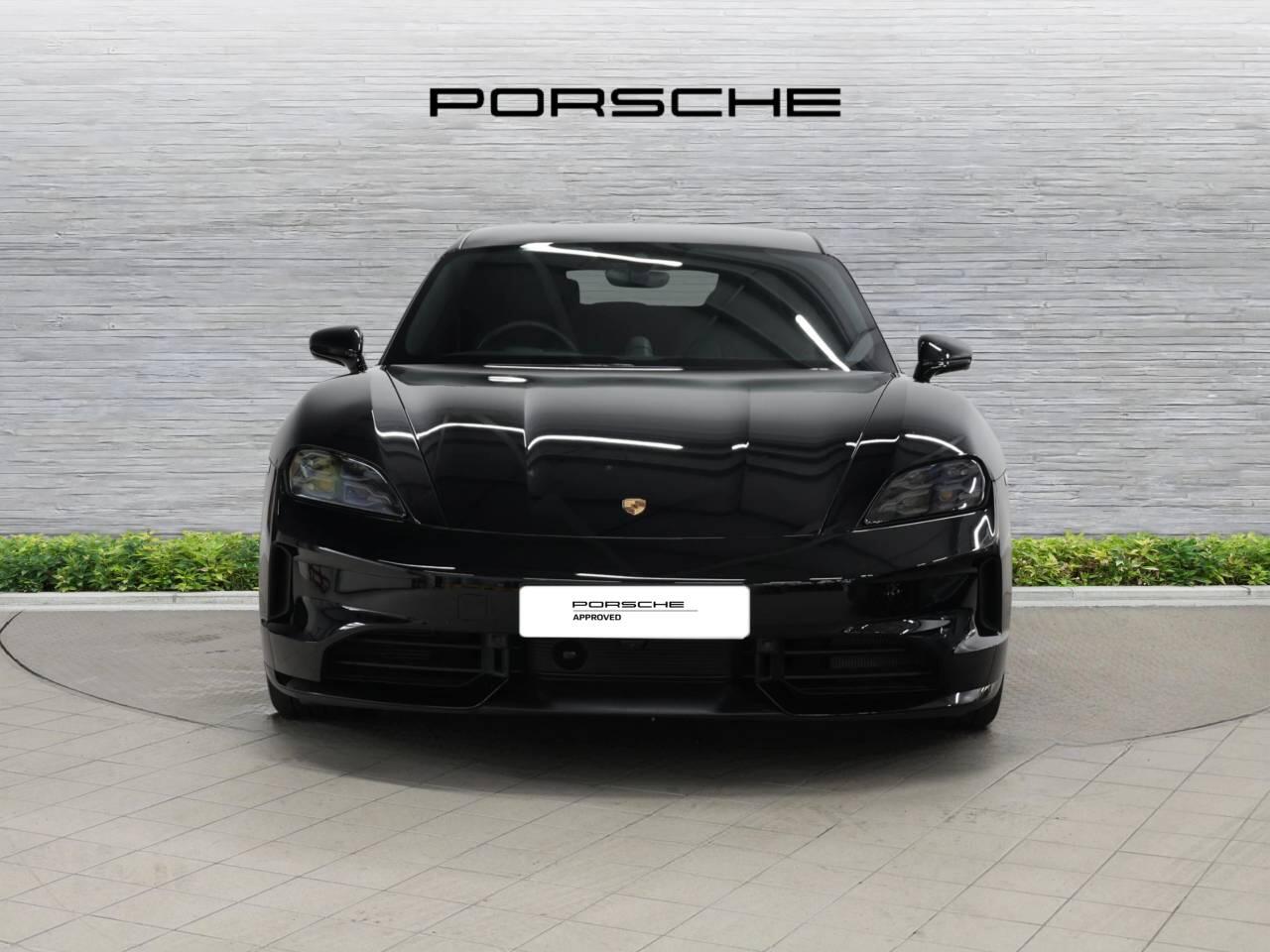 Porsche Taycan view 9