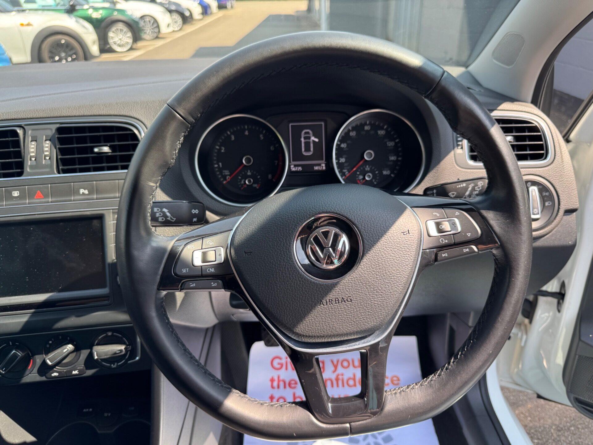 Volkswagen Polo view 22