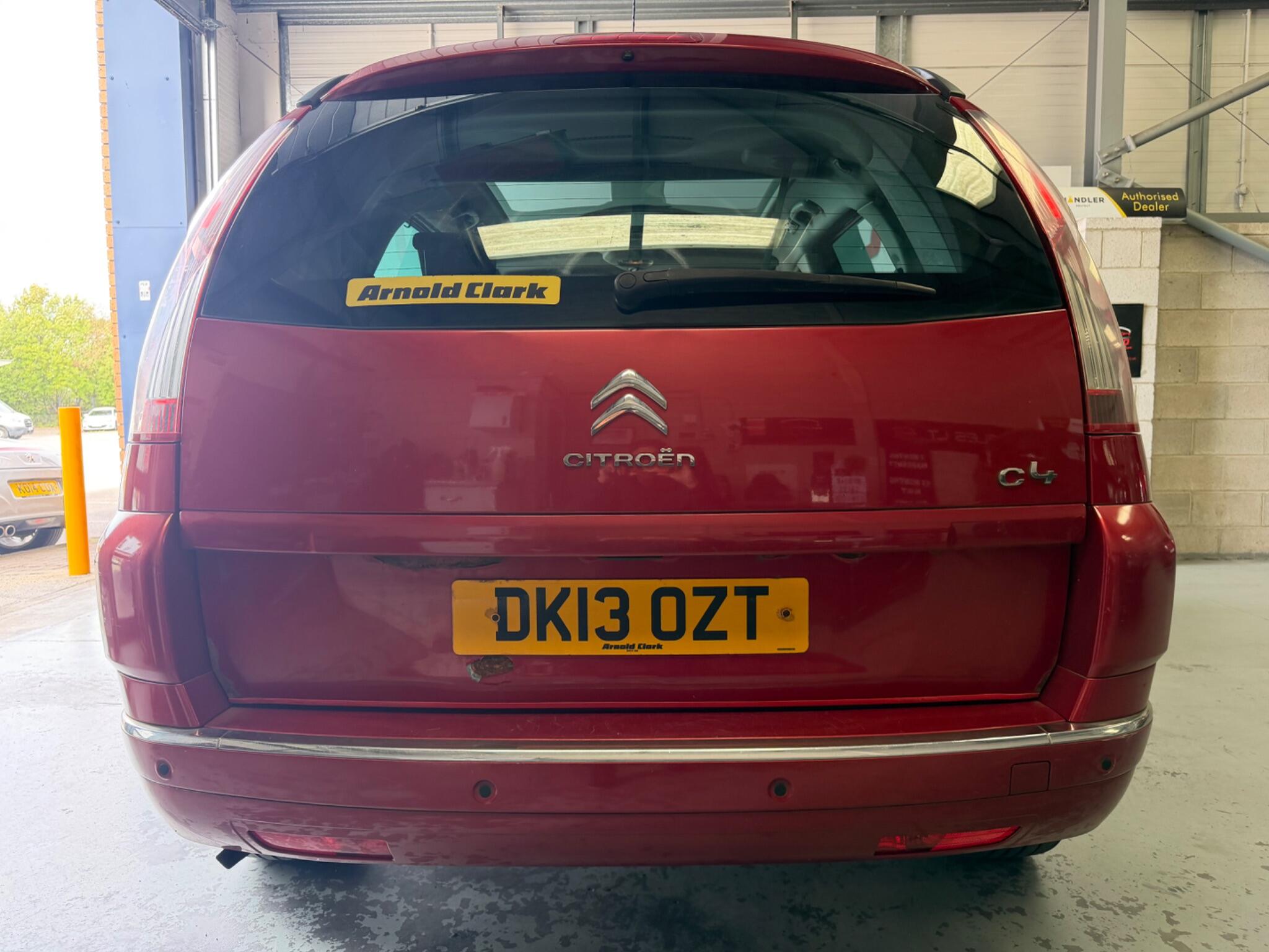 Citroen Grand C4 Picasso view 8