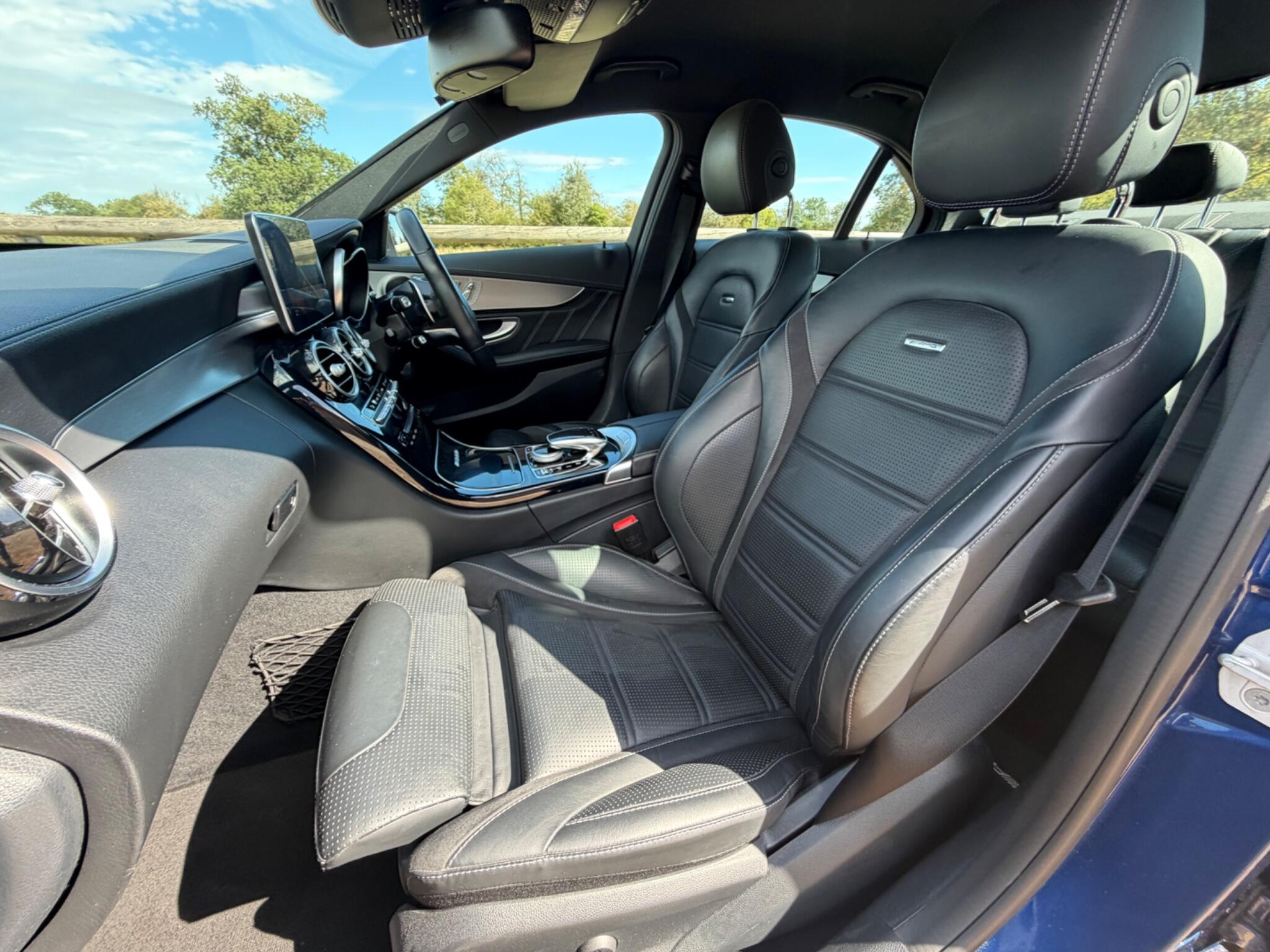 Mercedes-Benz C-Class view 13