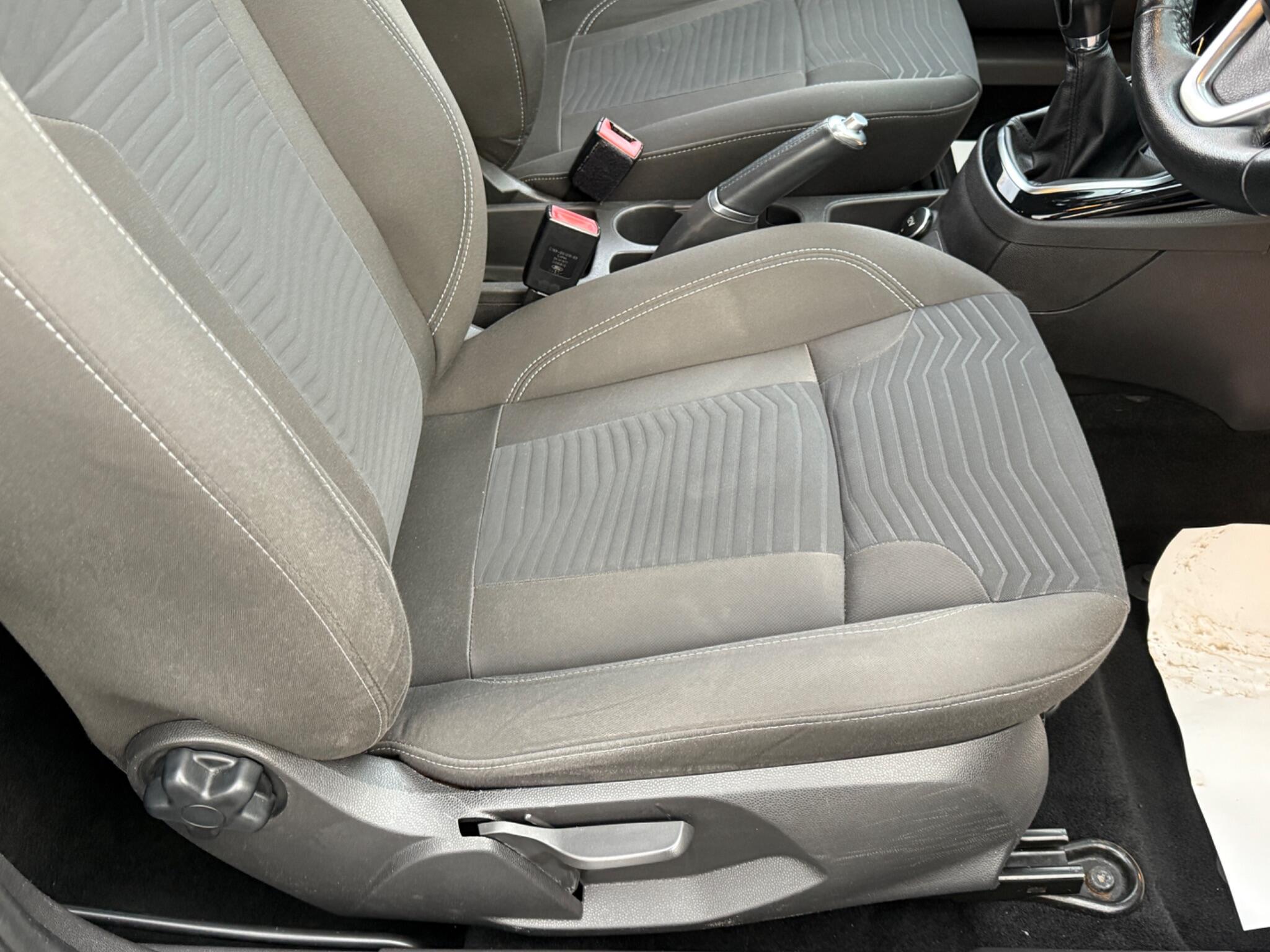 Ford Fiesta - Image 38