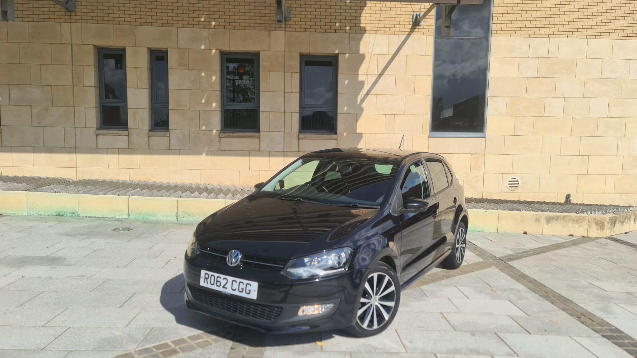 Volkswagen Polo view 2