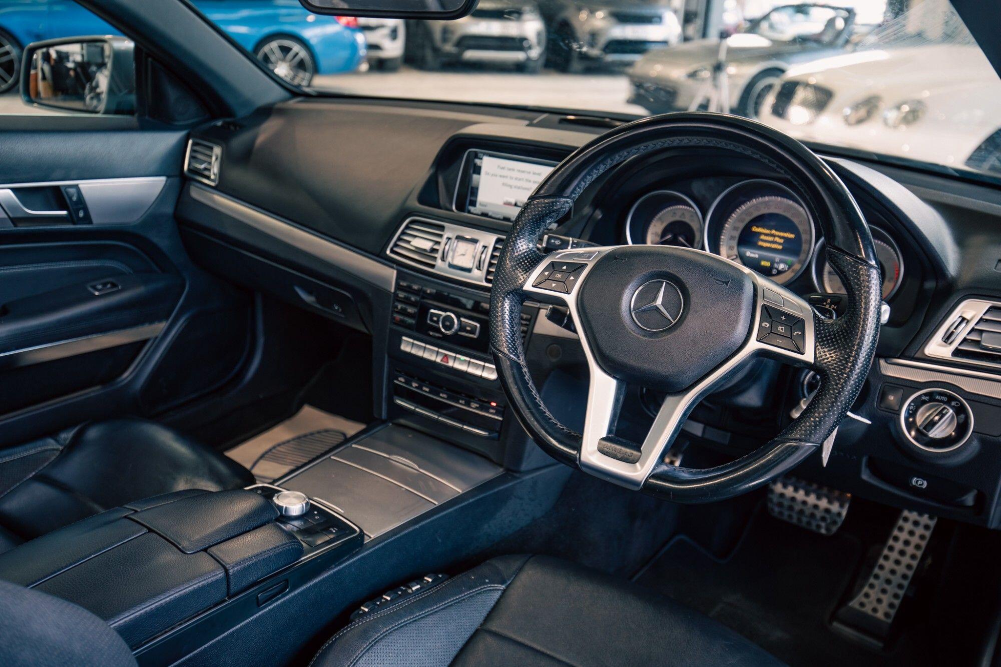 Mercedes-Benz E-Class view 3